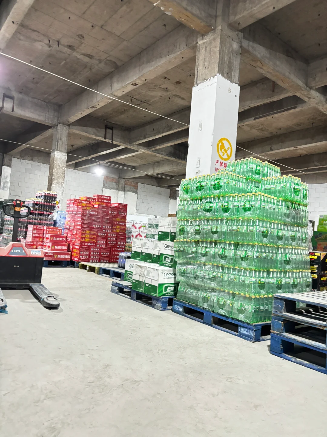 招数名酒水饮料配送司机！能吃苦耐劳！
