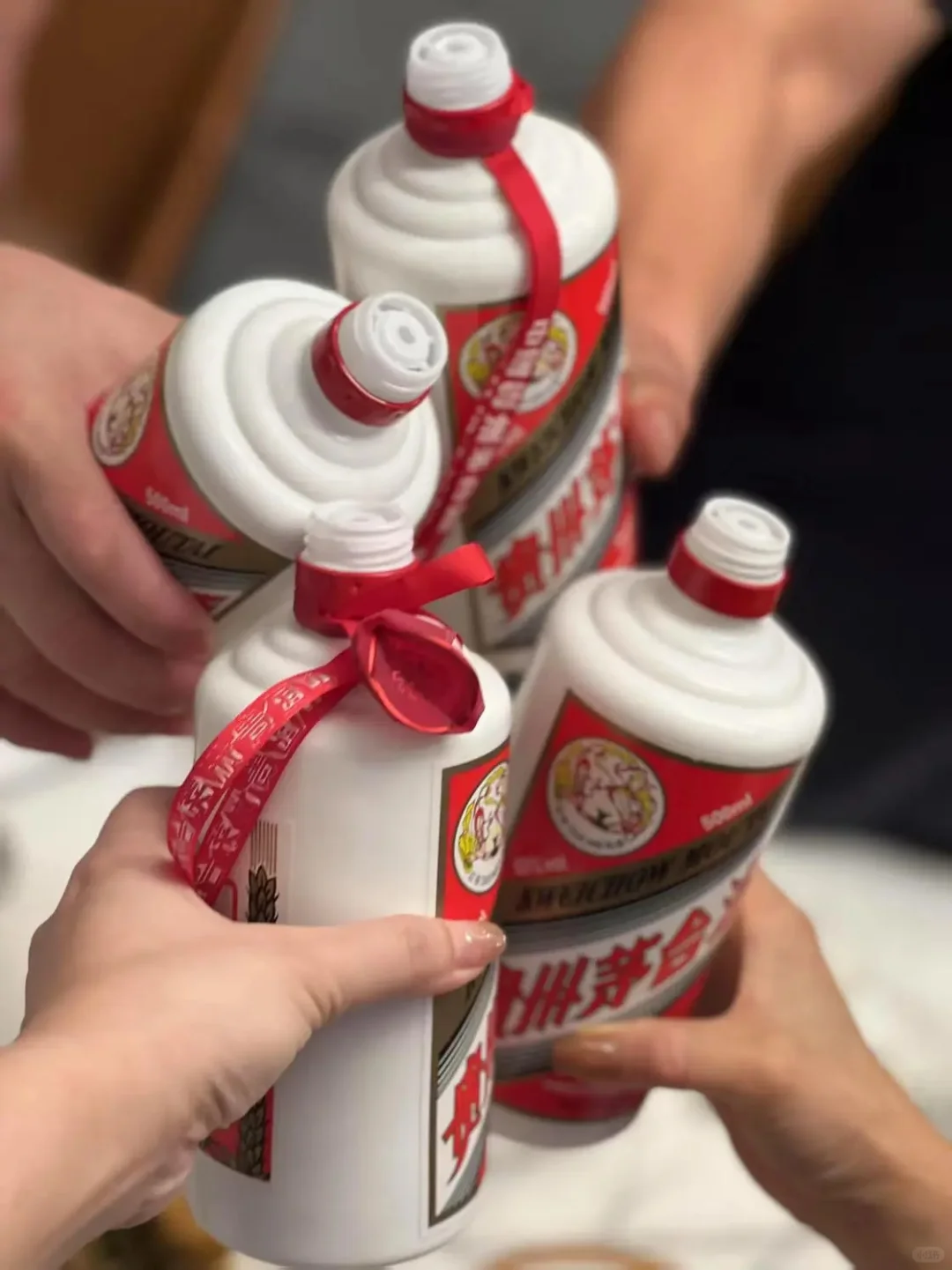 茅台瓶口两颗小珠子的用意！
