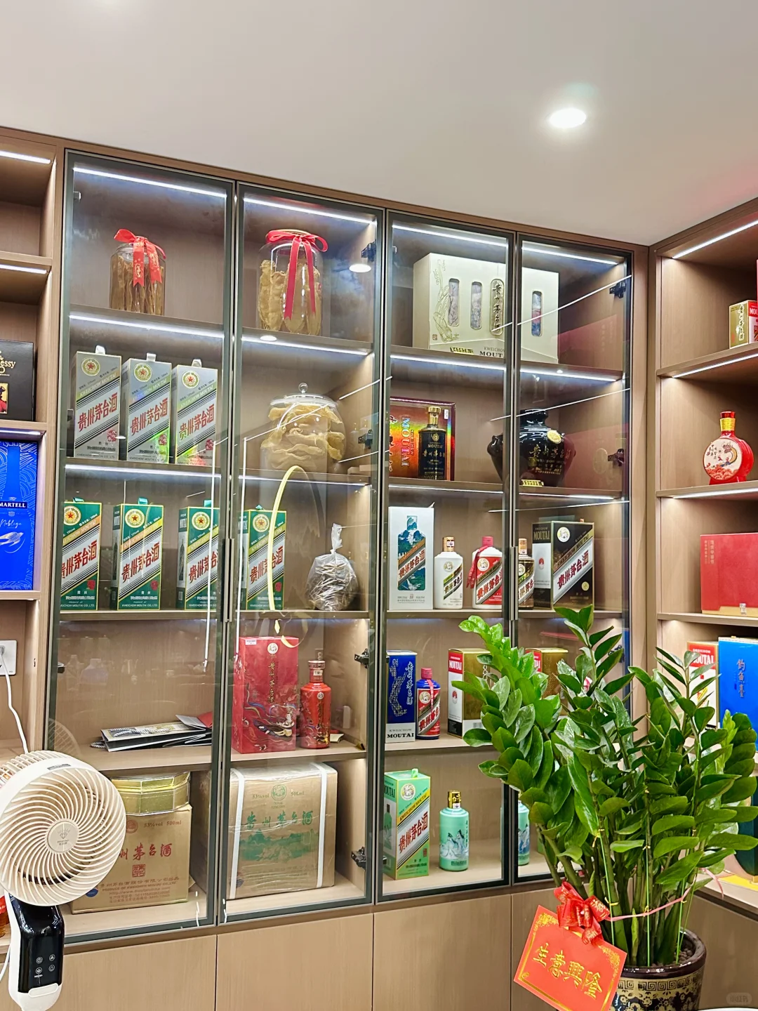 深圳烟酒行，第一次发小红书，坐标龙华民治。
