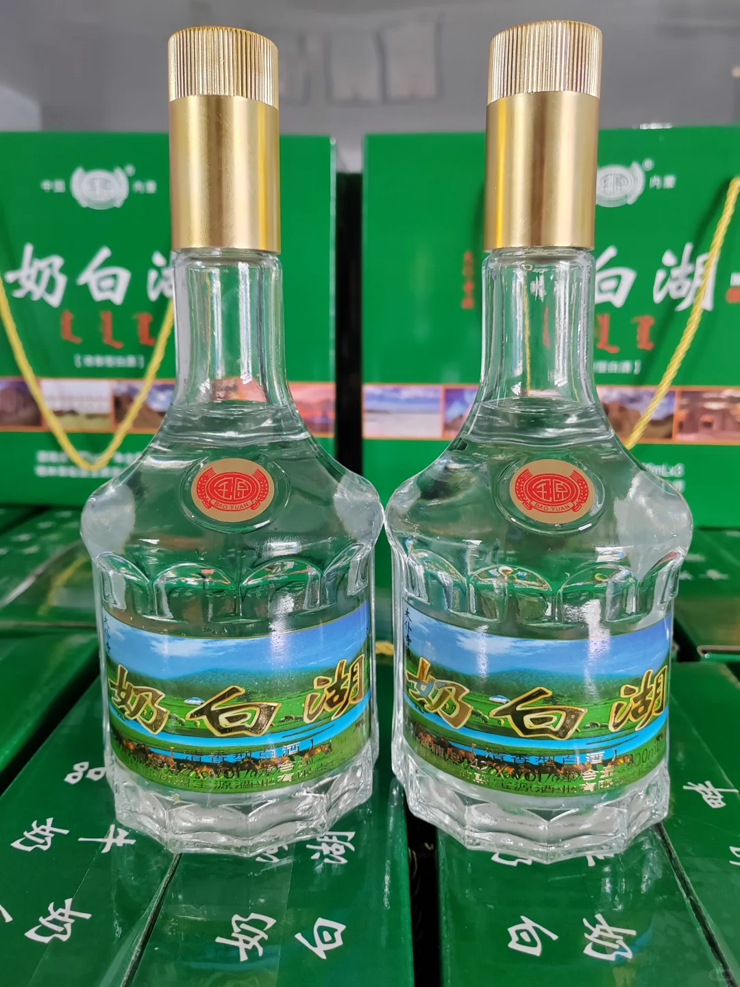 纯粮酿造清香醇正的草原白酒