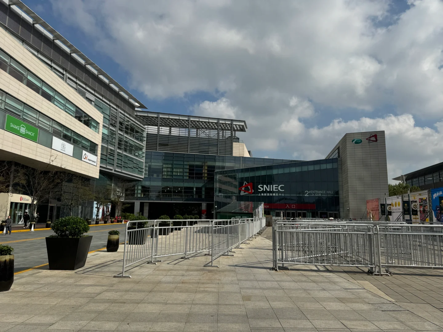 ProWine第一天，人出乎意料的多