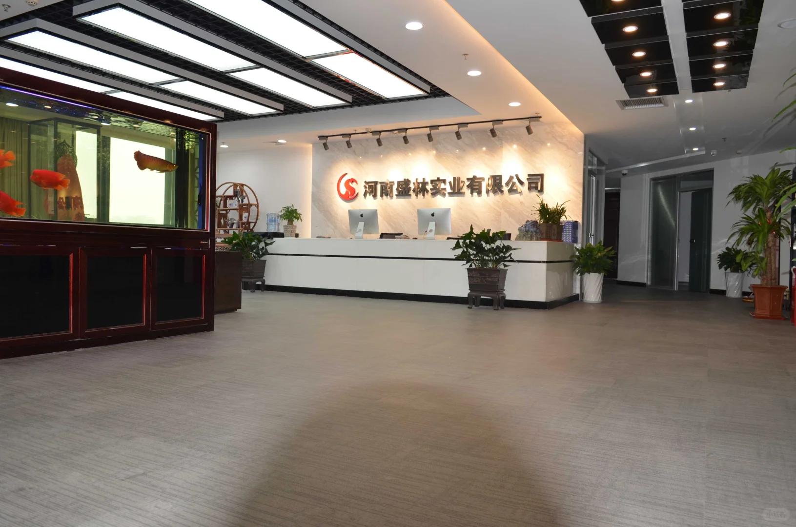 酒水行业领先地位，福利待遇好