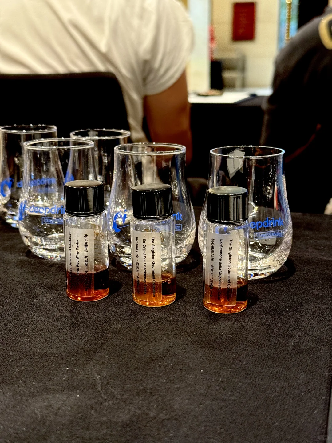 与其说HeyWhisky是酒展?不如说是酒鬼聚会