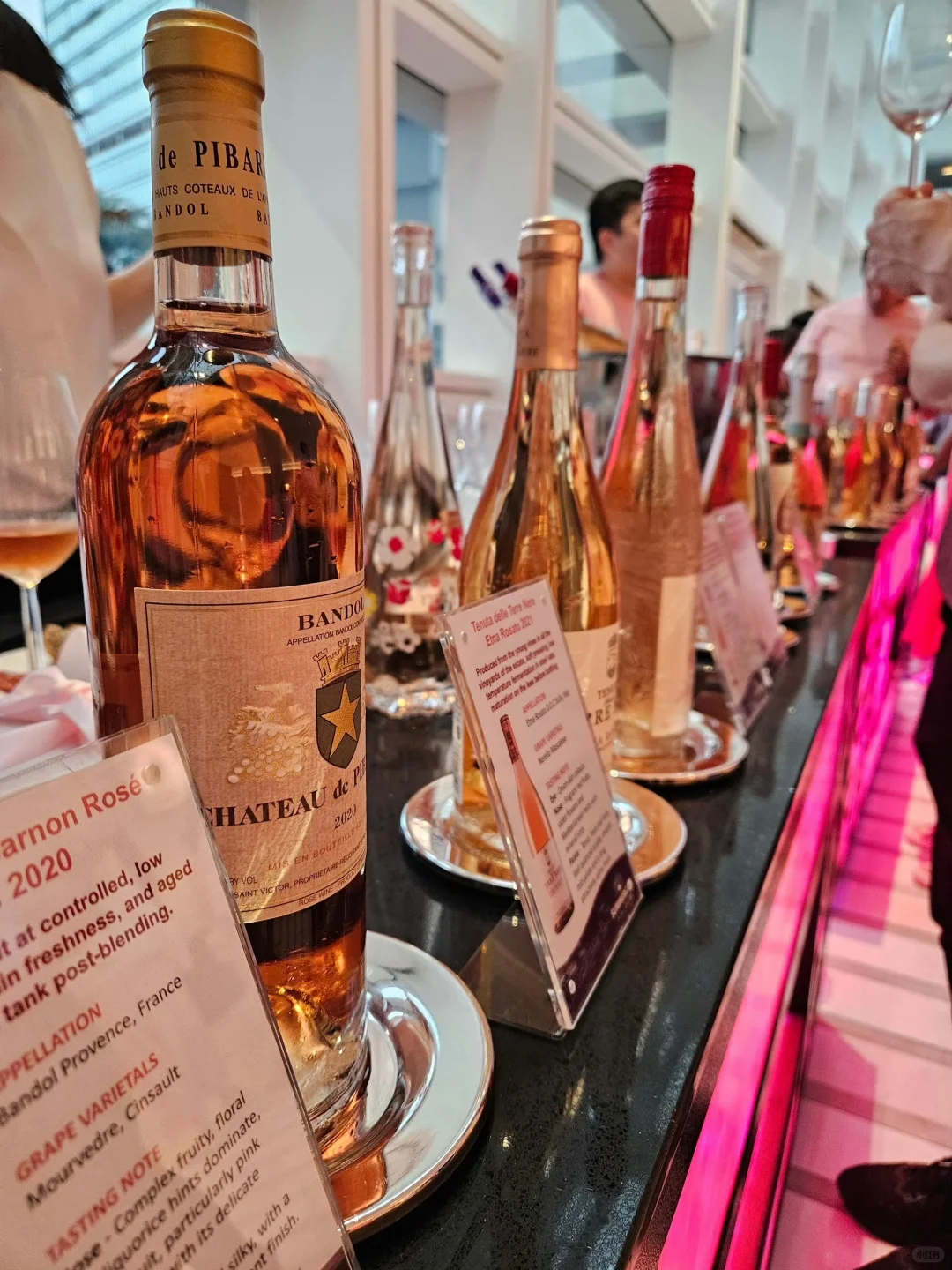 用一杯桃红酒?读懂文艺复兴的浪漫