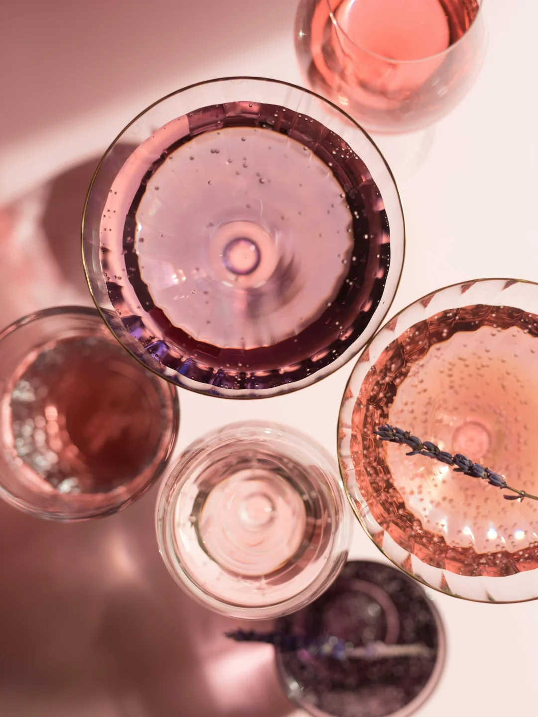 用一杯桃红酒?读懂文艺复兴的浪漫