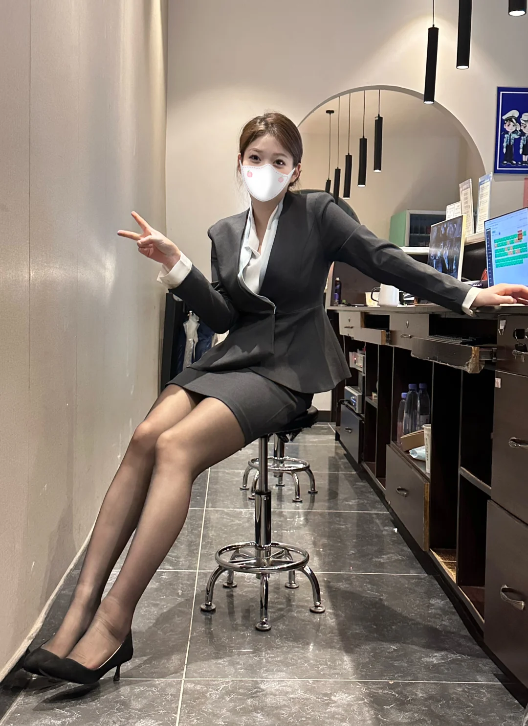 为啥现在?生意这么差