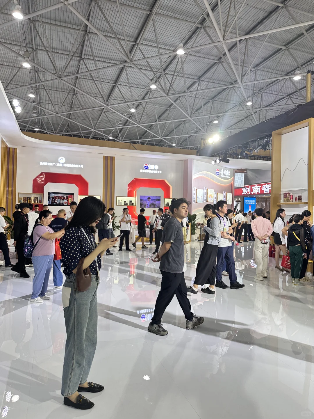 ?！逛贵阳酒博会发现居然血赚！！