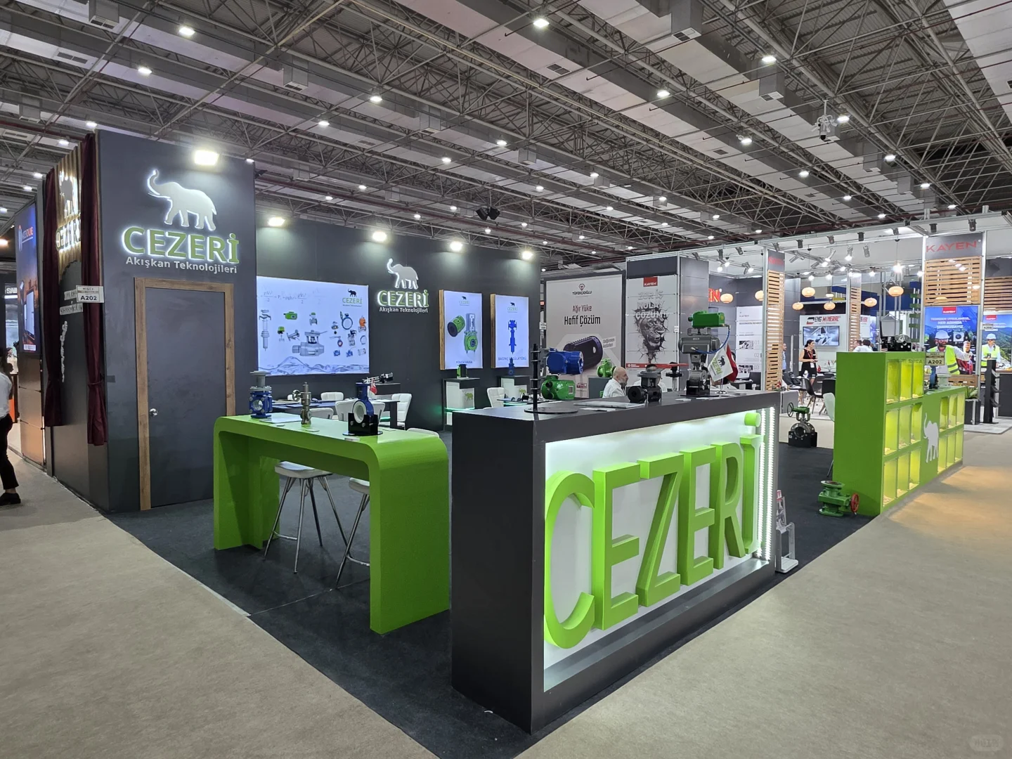 海外木质展台搭建合集