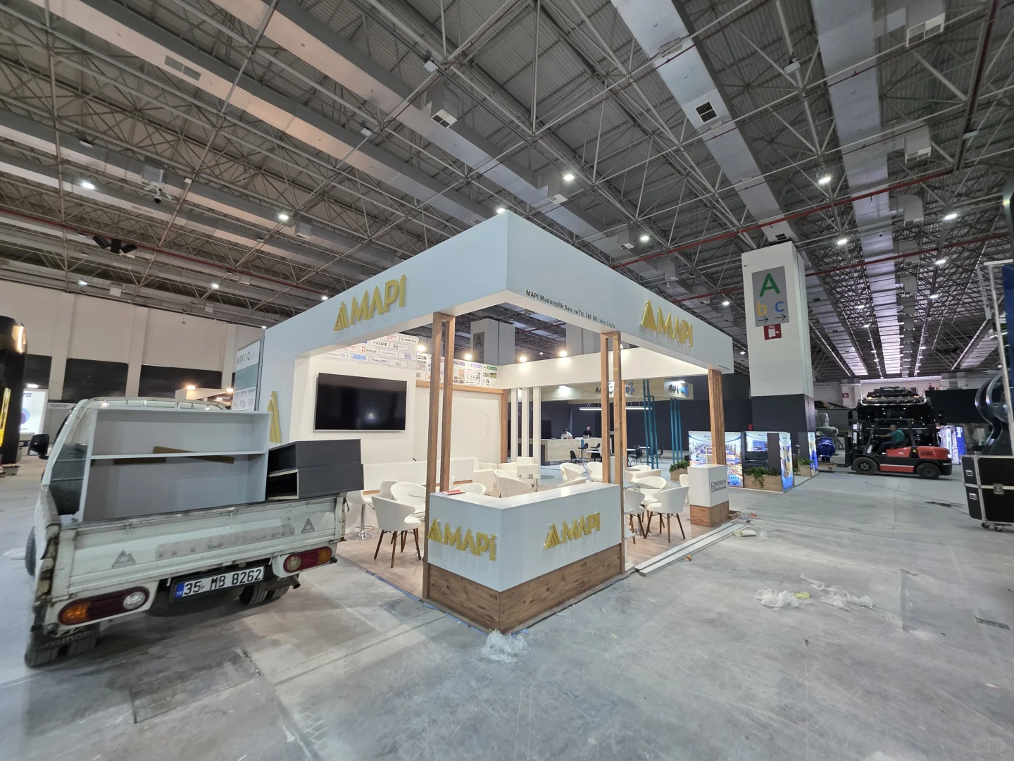 海外木质展台搭建合集