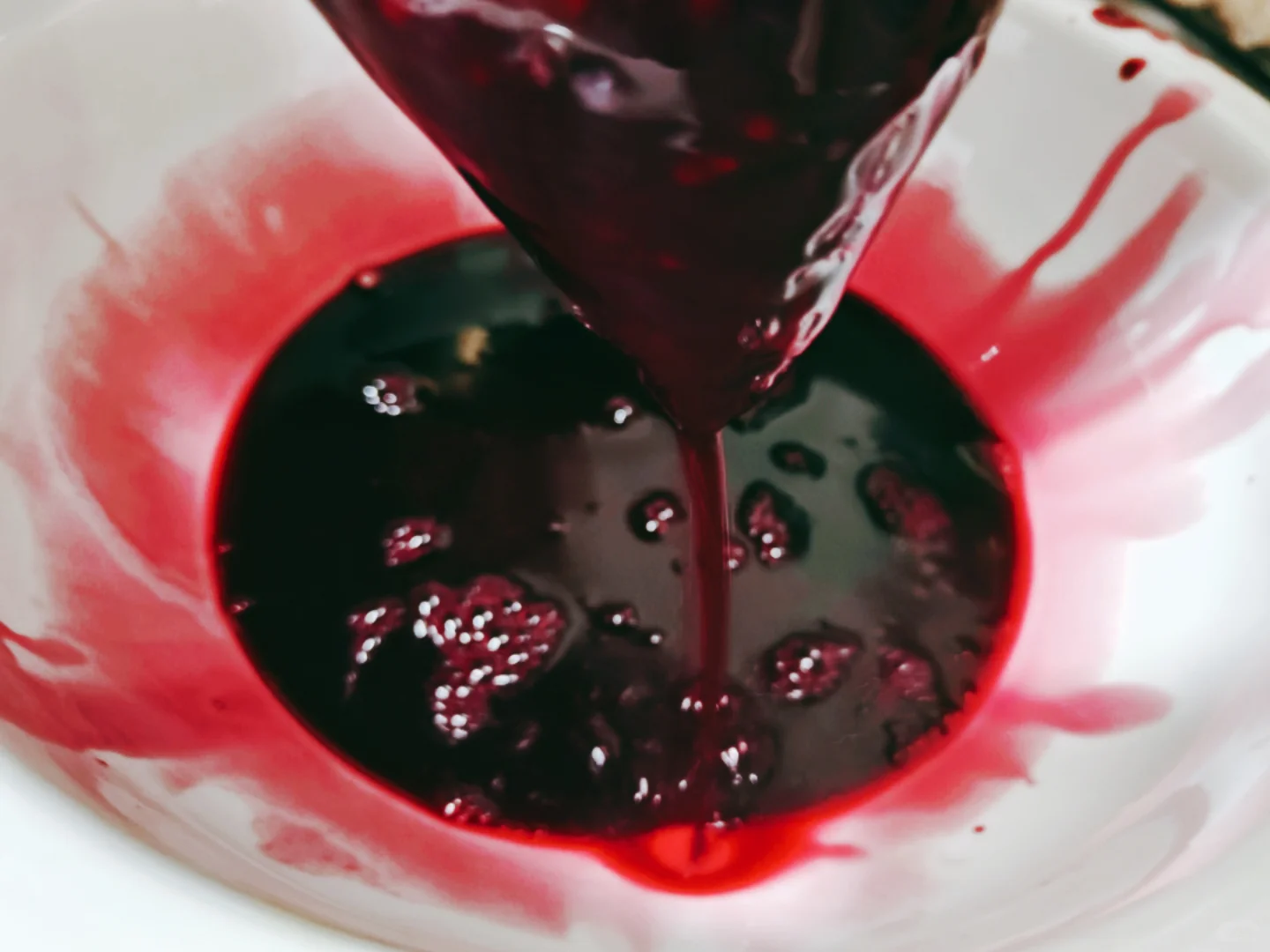 自制葡萄汁与葡萄酒