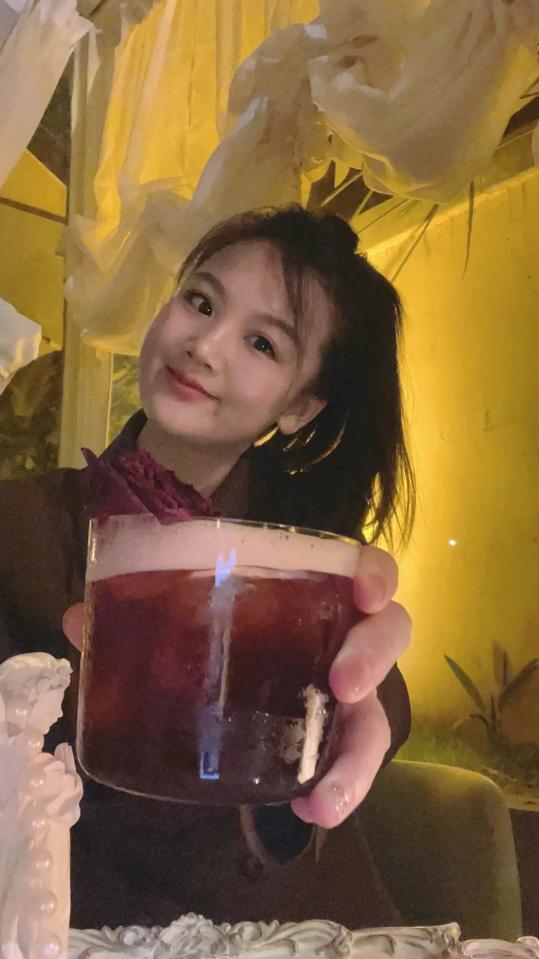 酒酿黄昏，红玫瑰的偏爱