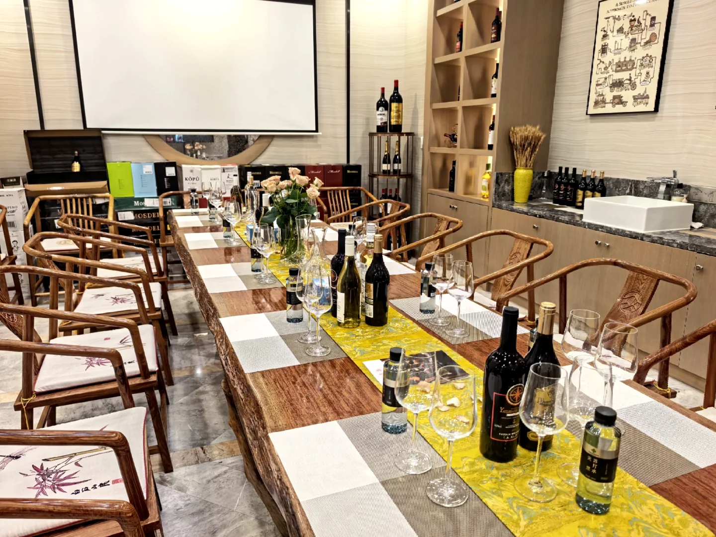 老洋房里的葡萄酒品鉴会?