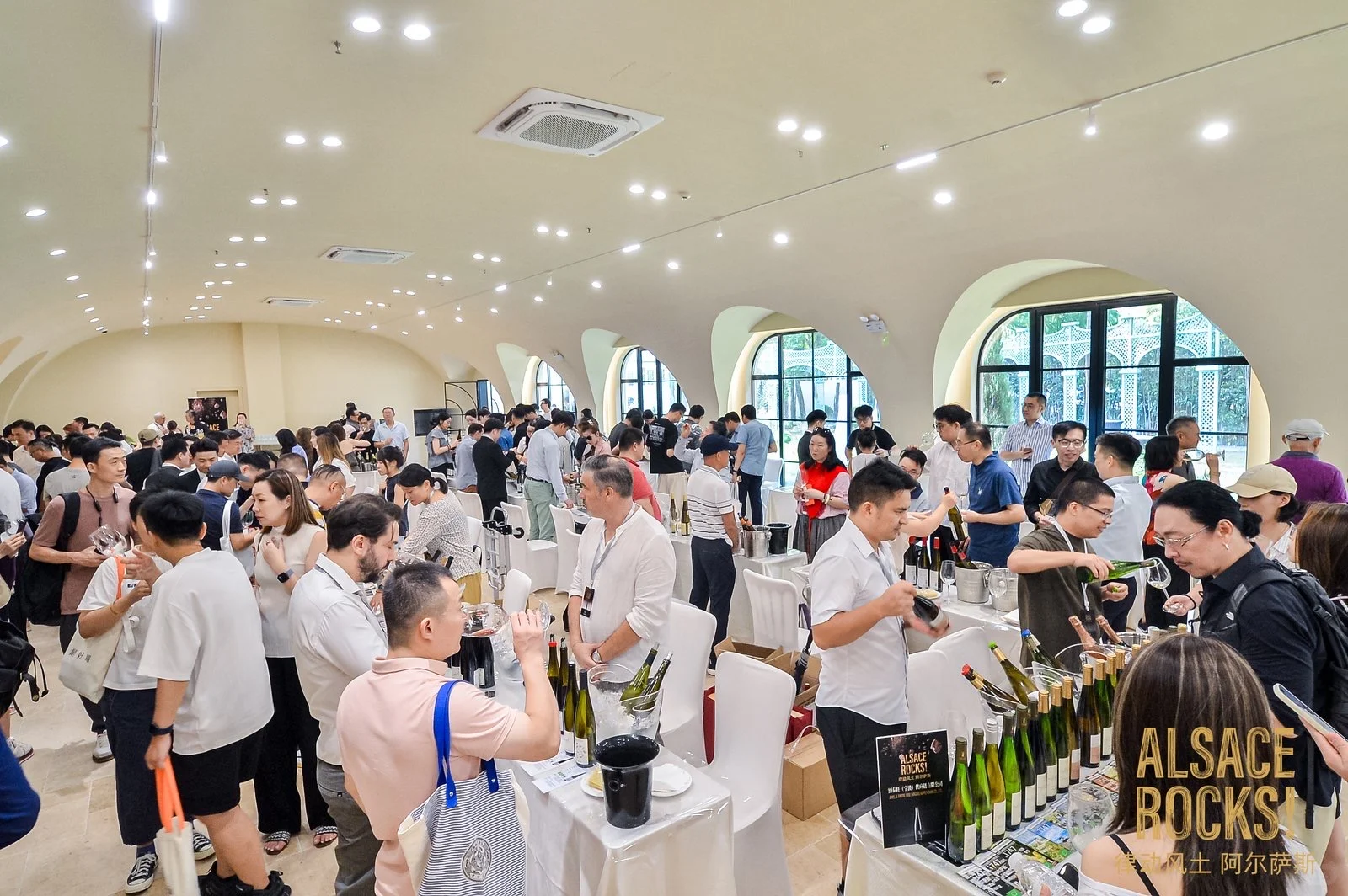 友情客串在阿尔萨斯酒展