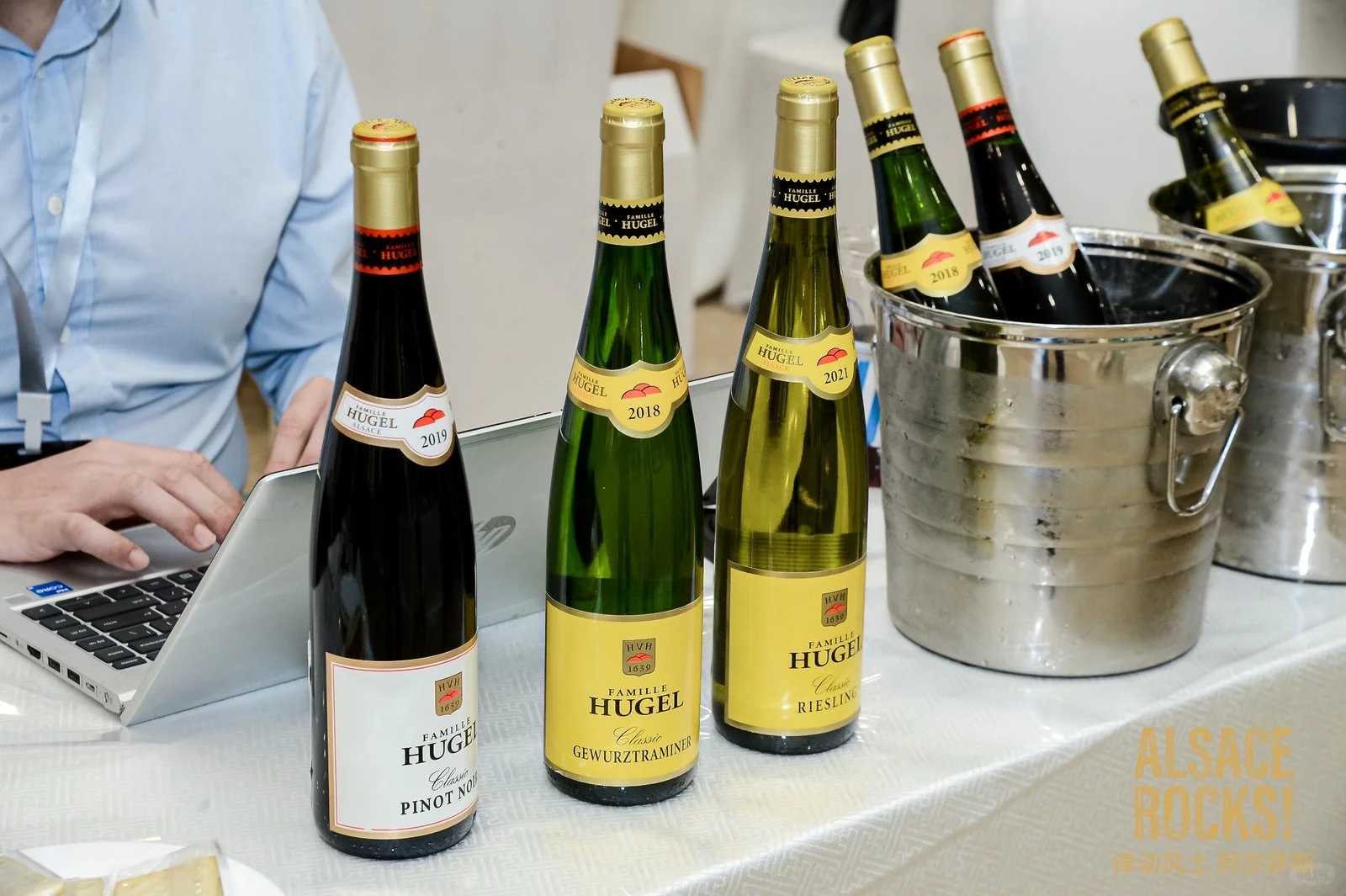 友情客串在阿尔萨斯酒展