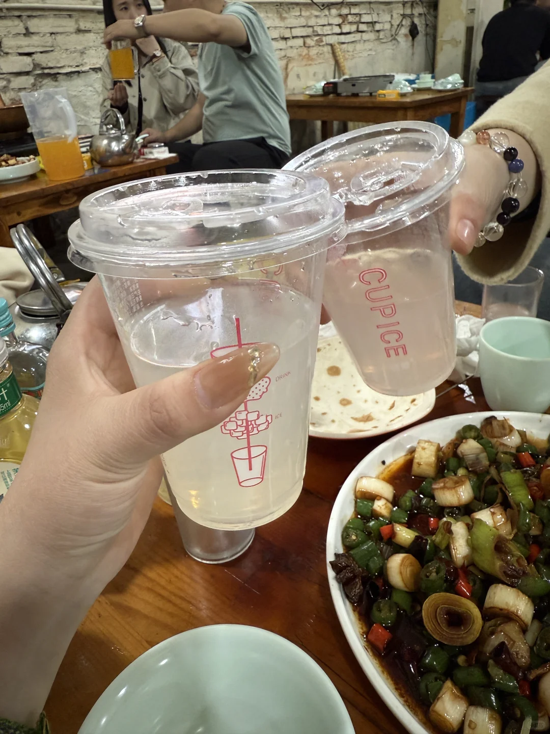 最近好爱江小白