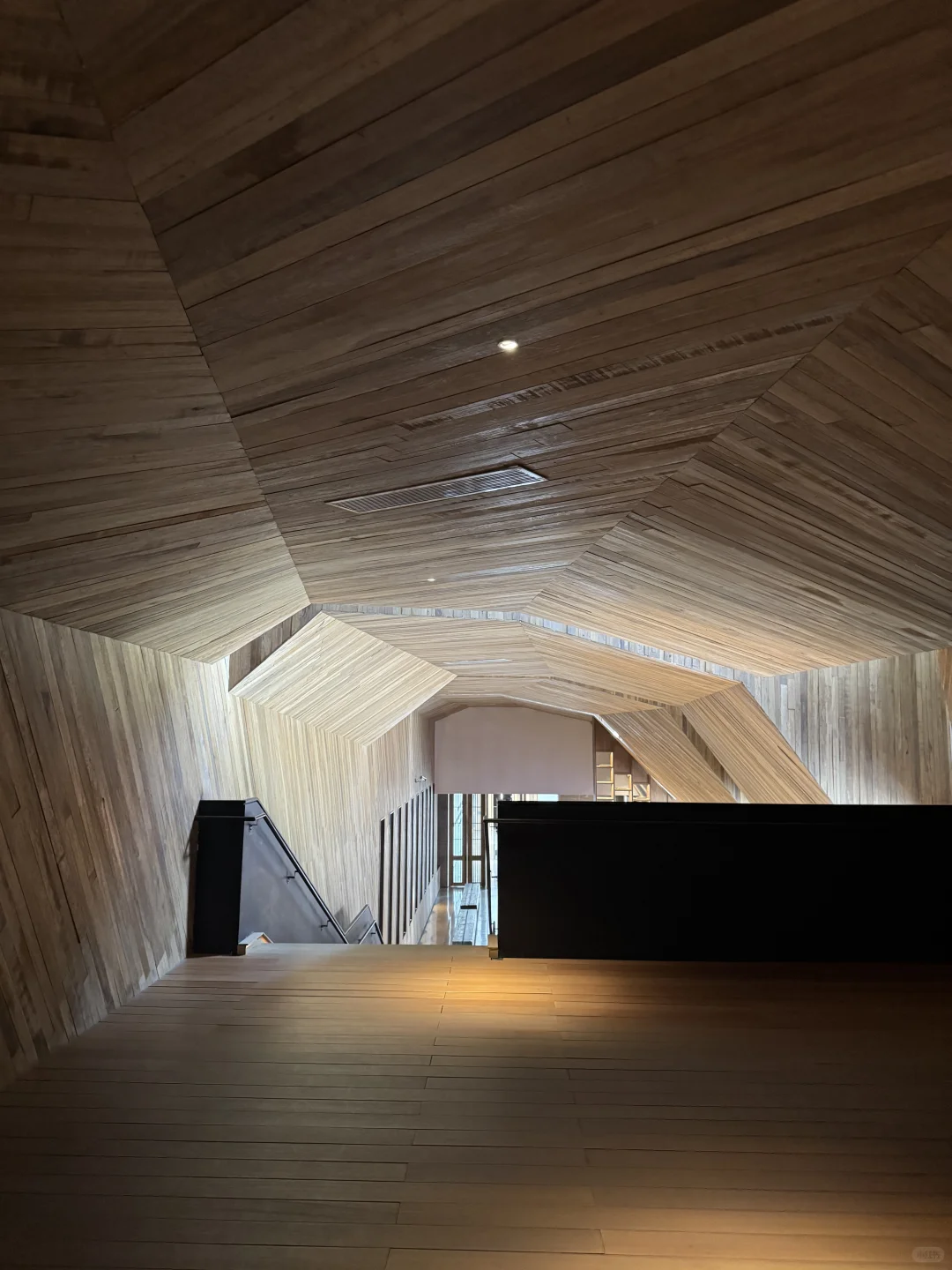 银川葡萄酒之旅 |西鸽酒庄 大气磅礴中式?