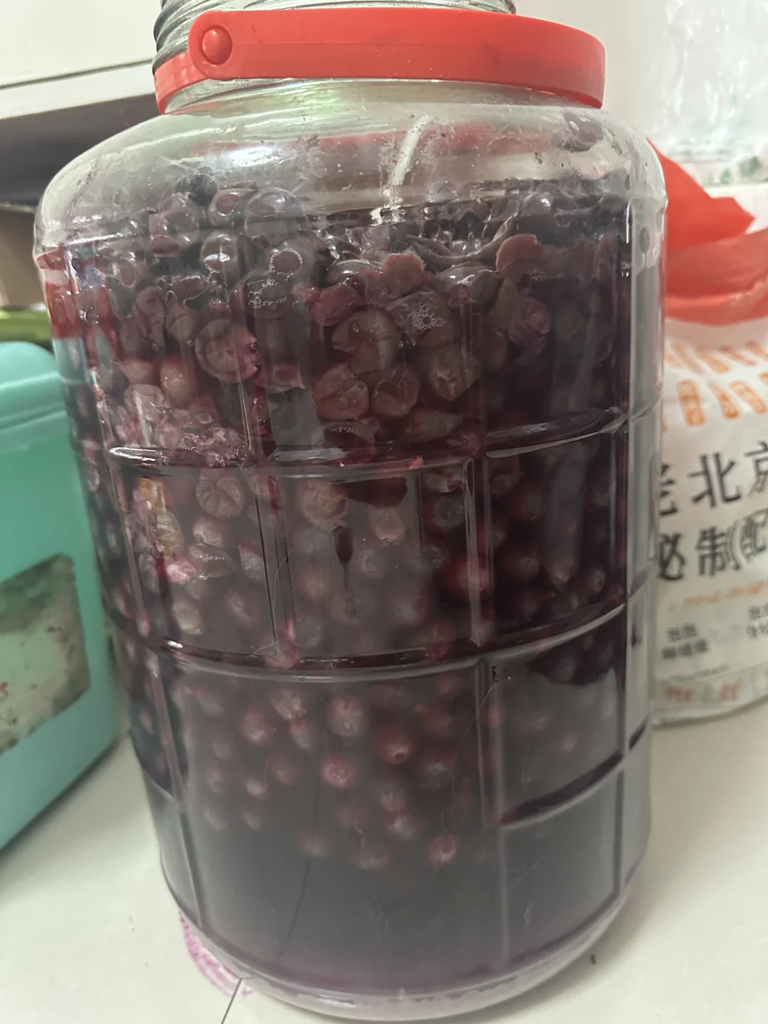 家里酿的葡萄酒