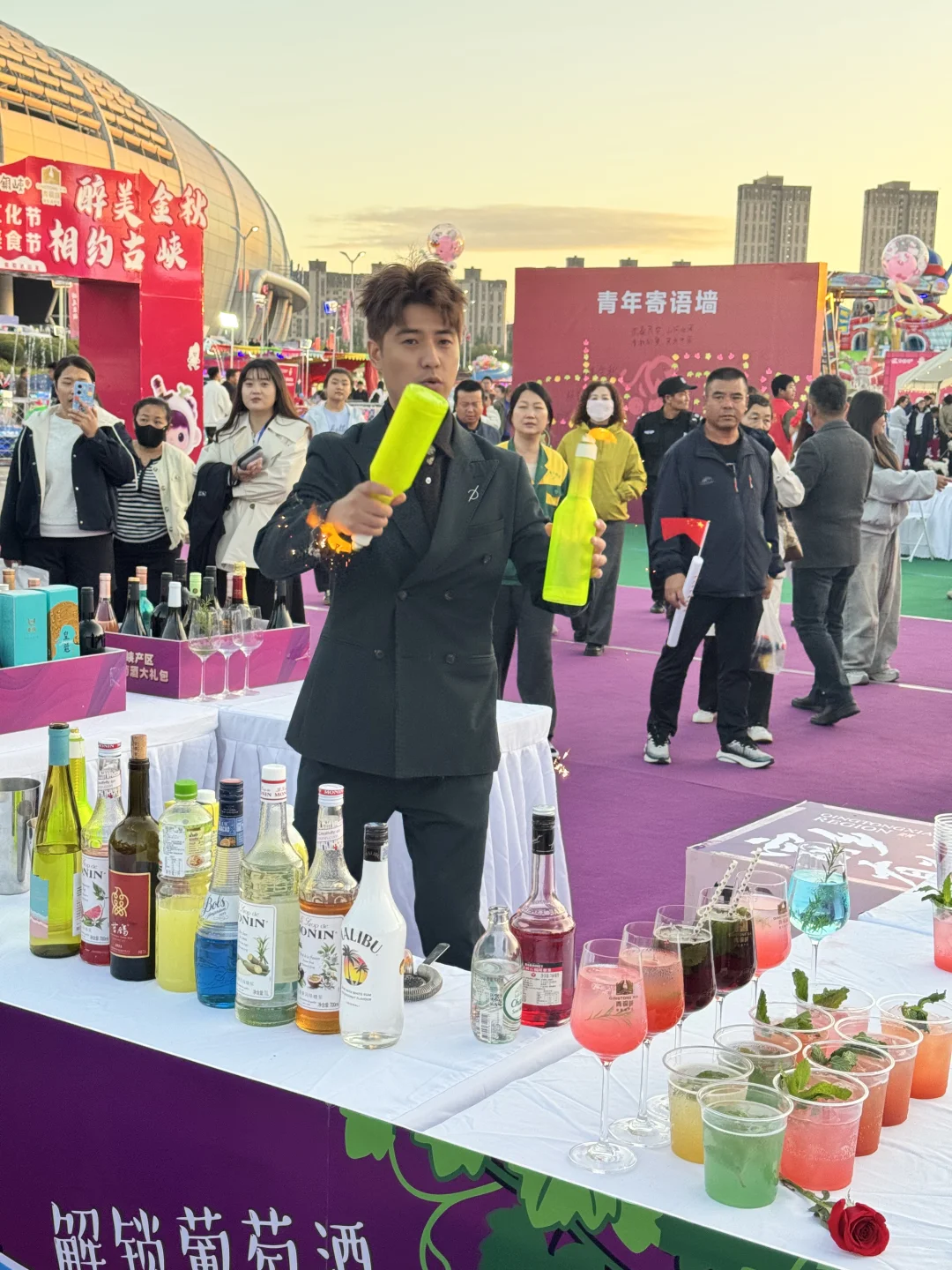 国庆冲青铜峡！葡萄酒文化节太会玩了?
