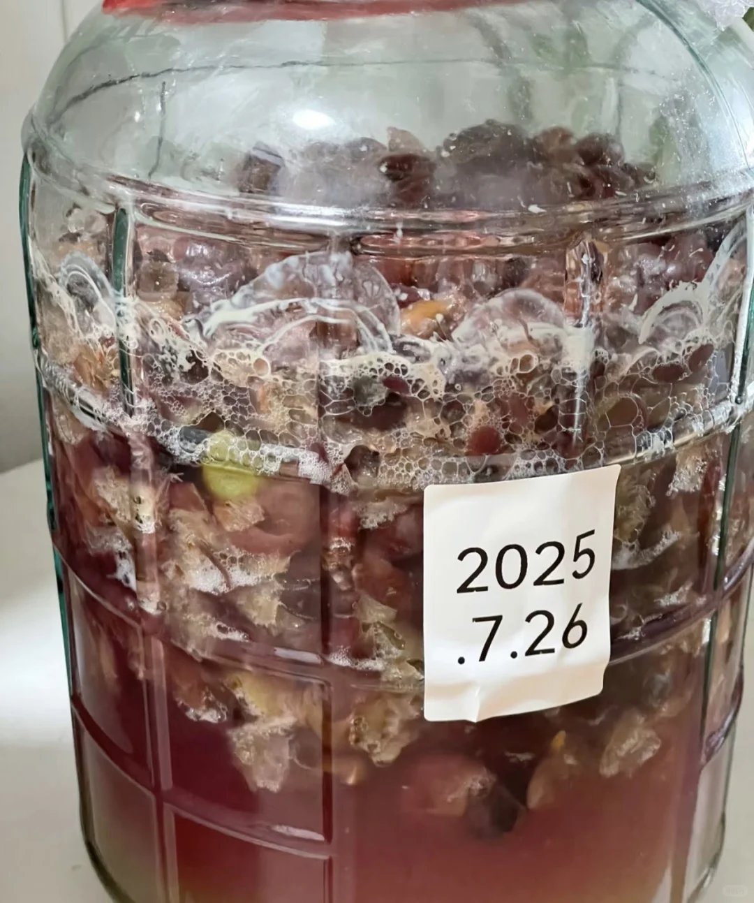 自酿葡萄酒今天过滤了