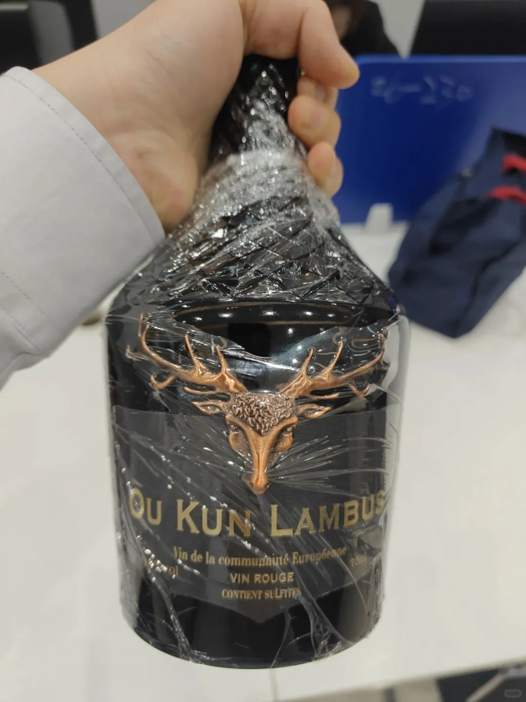 教科书级别假红酒，一招轻松分辨免入坑！