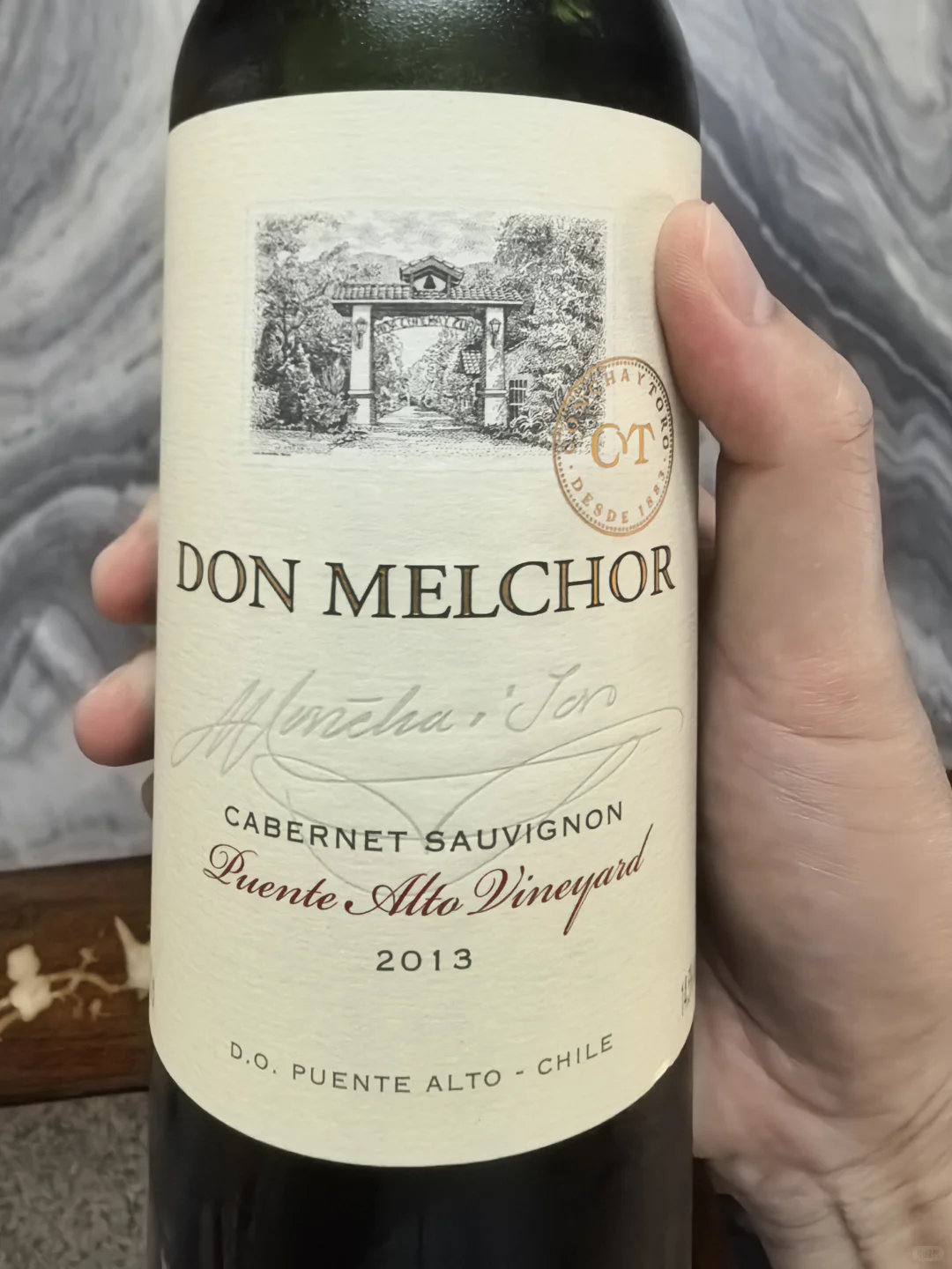 国庆114元生存实录 葡萄酒“社死”现场