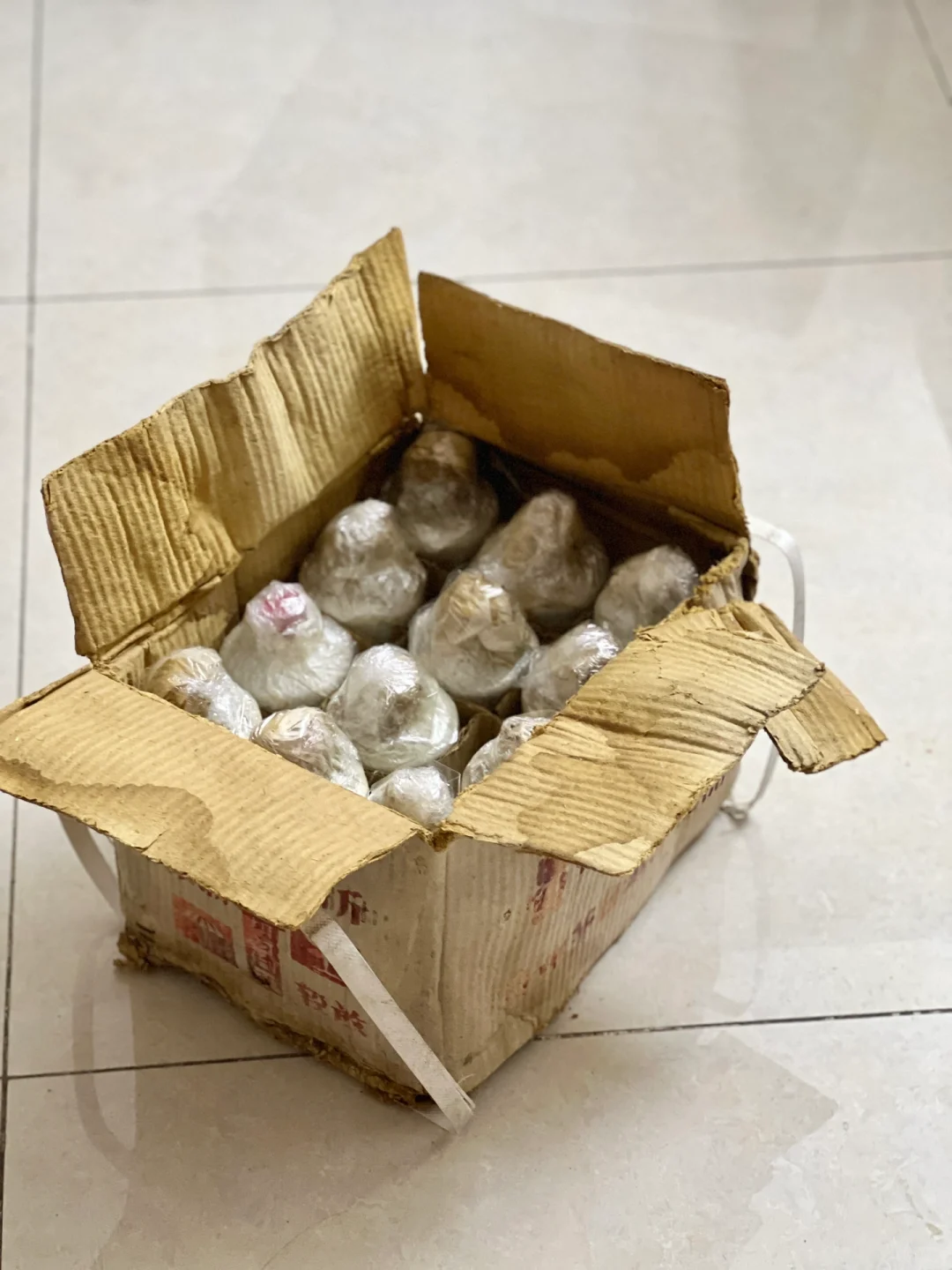 爷爷的1986年老茅台 沉淀着岁月的痕迹