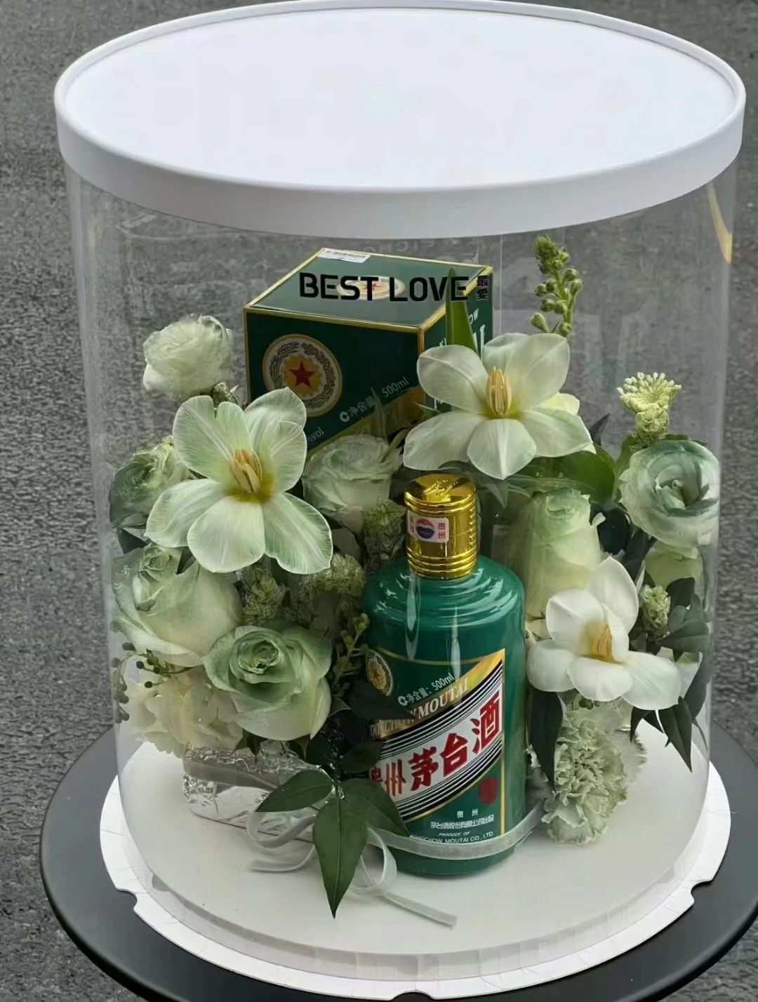 茅台花盒 | 把仪式感拉满的硬核浪漫?