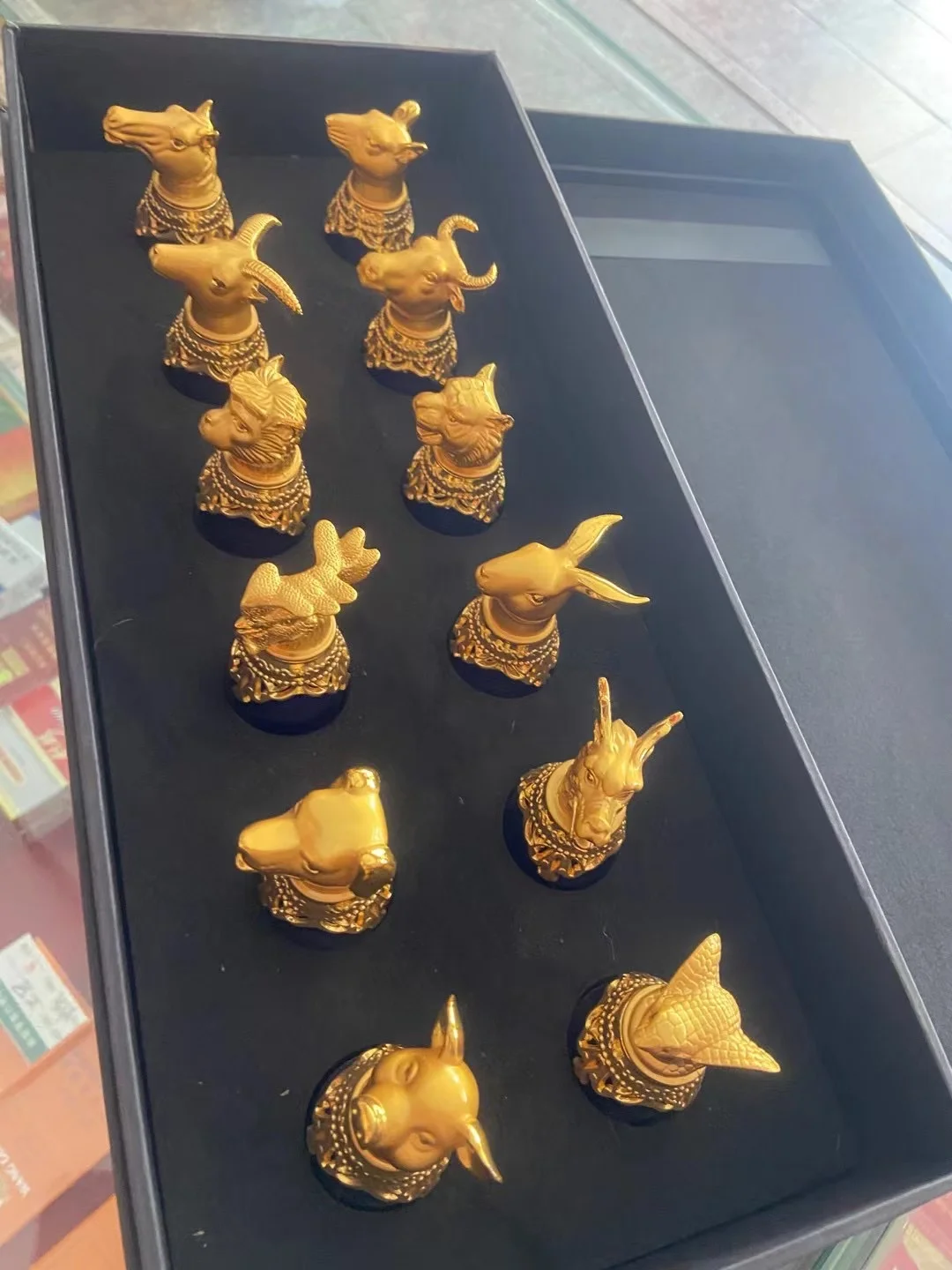 花小钱装大b