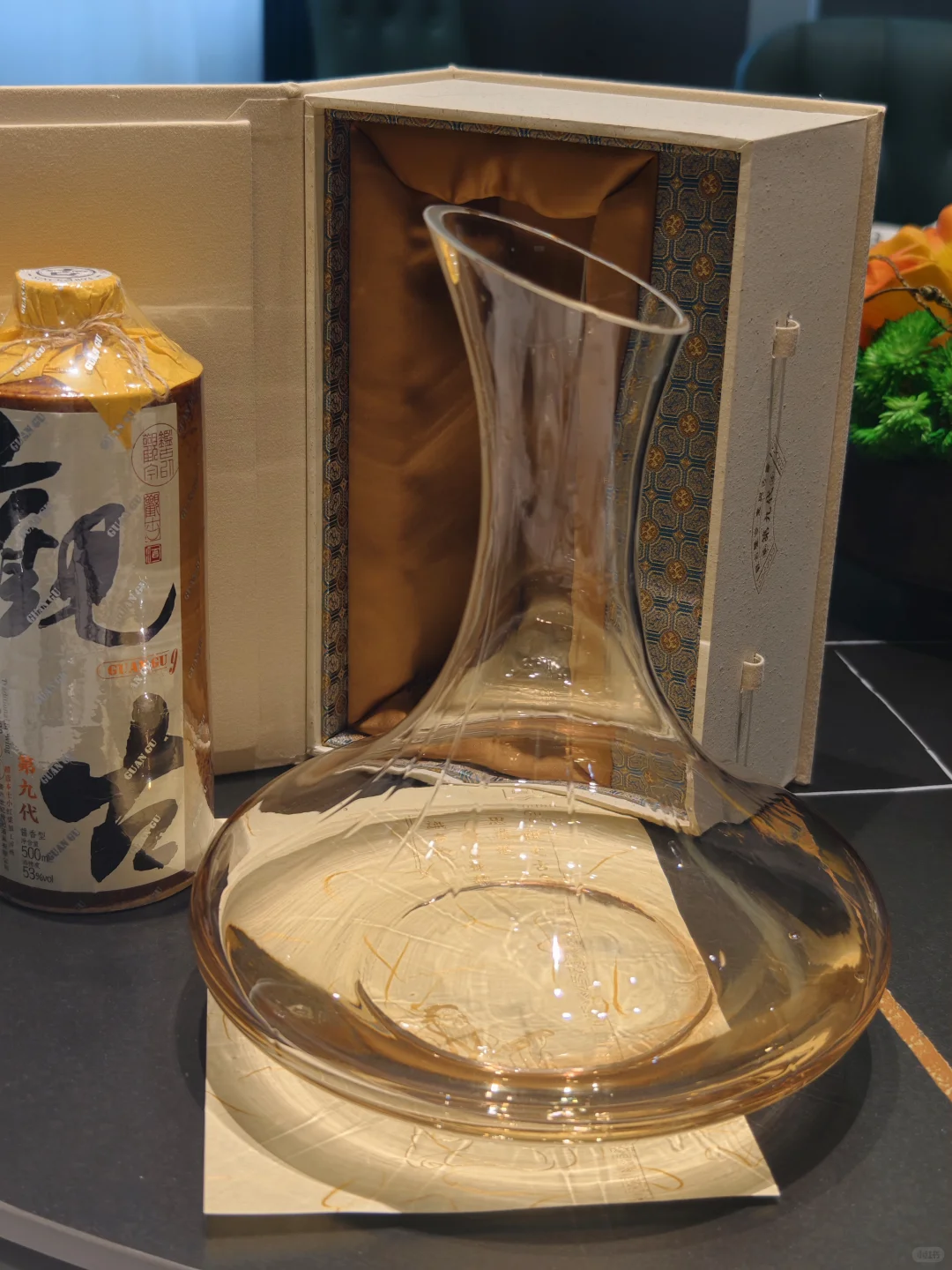无需标榜年份，视觉就是陈年的袈裟——观古