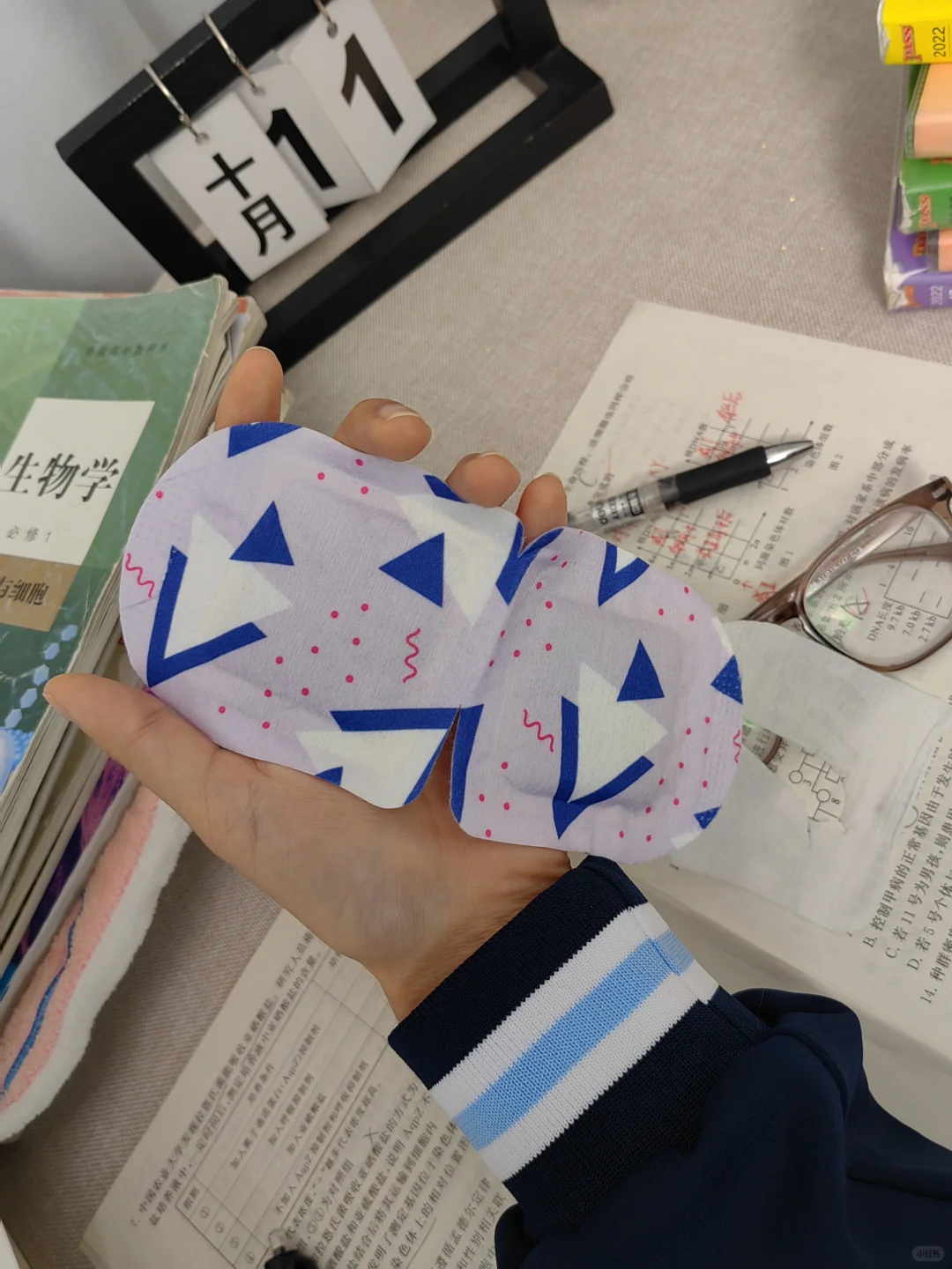 眼睛度数每年涨100正常吗？