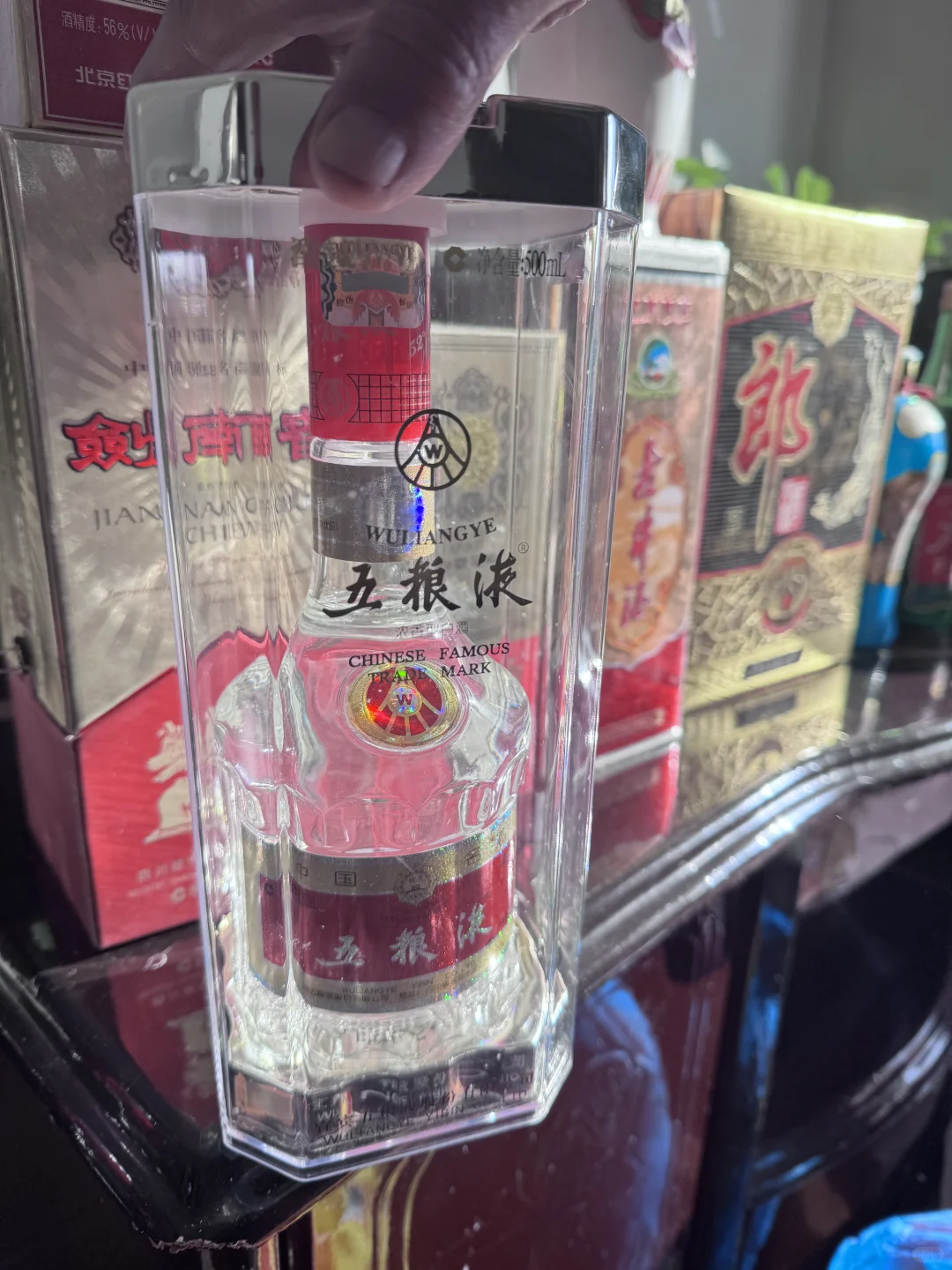 长辈家收藏了老酒???