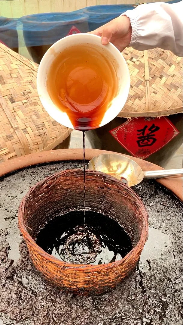 帮爷爷卖酱油醋 自家工坊酿造