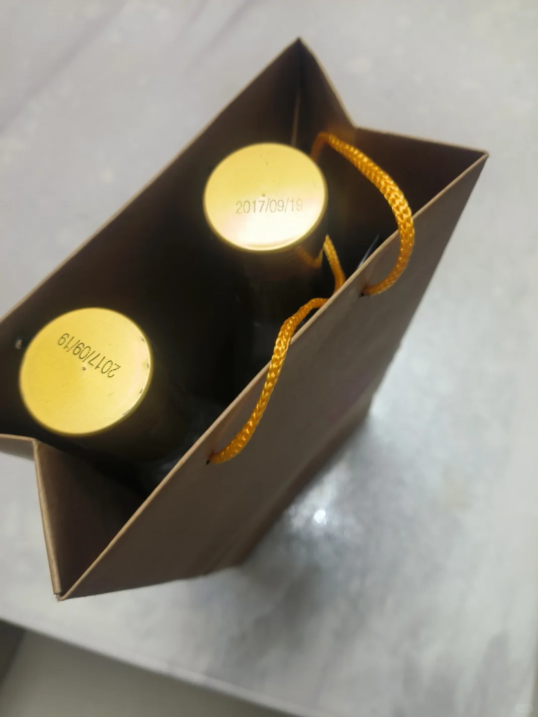 纯粮酿造的西凤内供白酒，一口就爱上