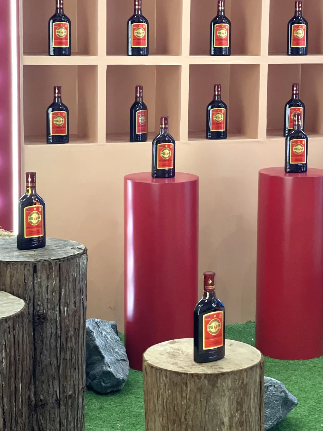 带酒鬼老公冲酒博会！潮饮大赛玩到不想走！?