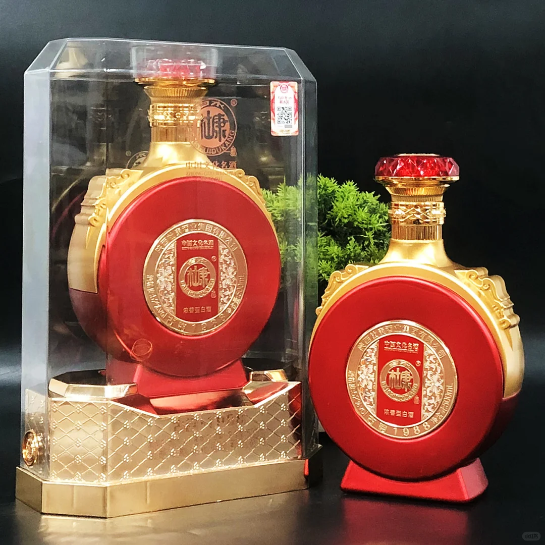 白酒一手货源，现货出，价格优