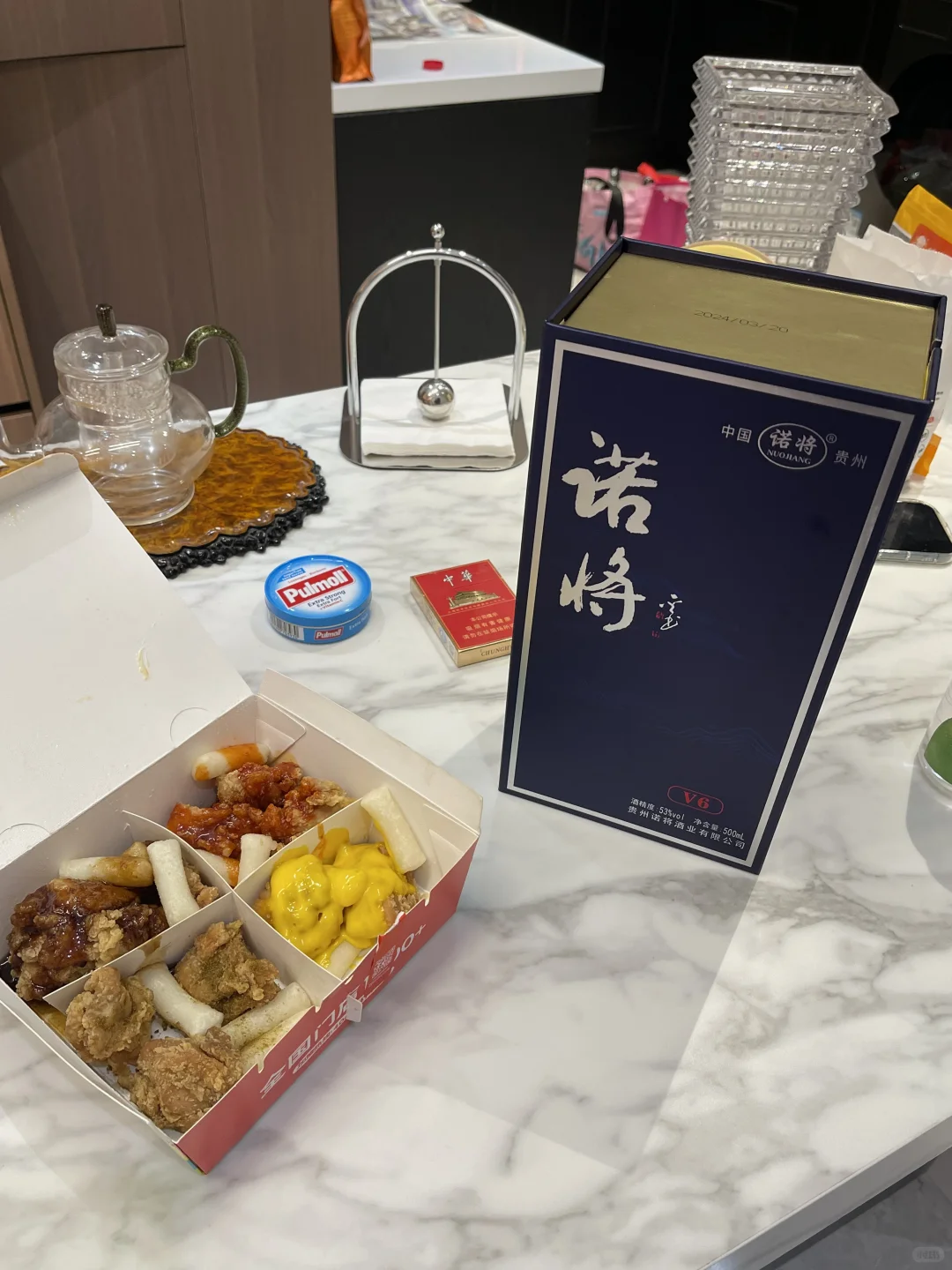 拒绝无效社交,在家微醺才是生活解药