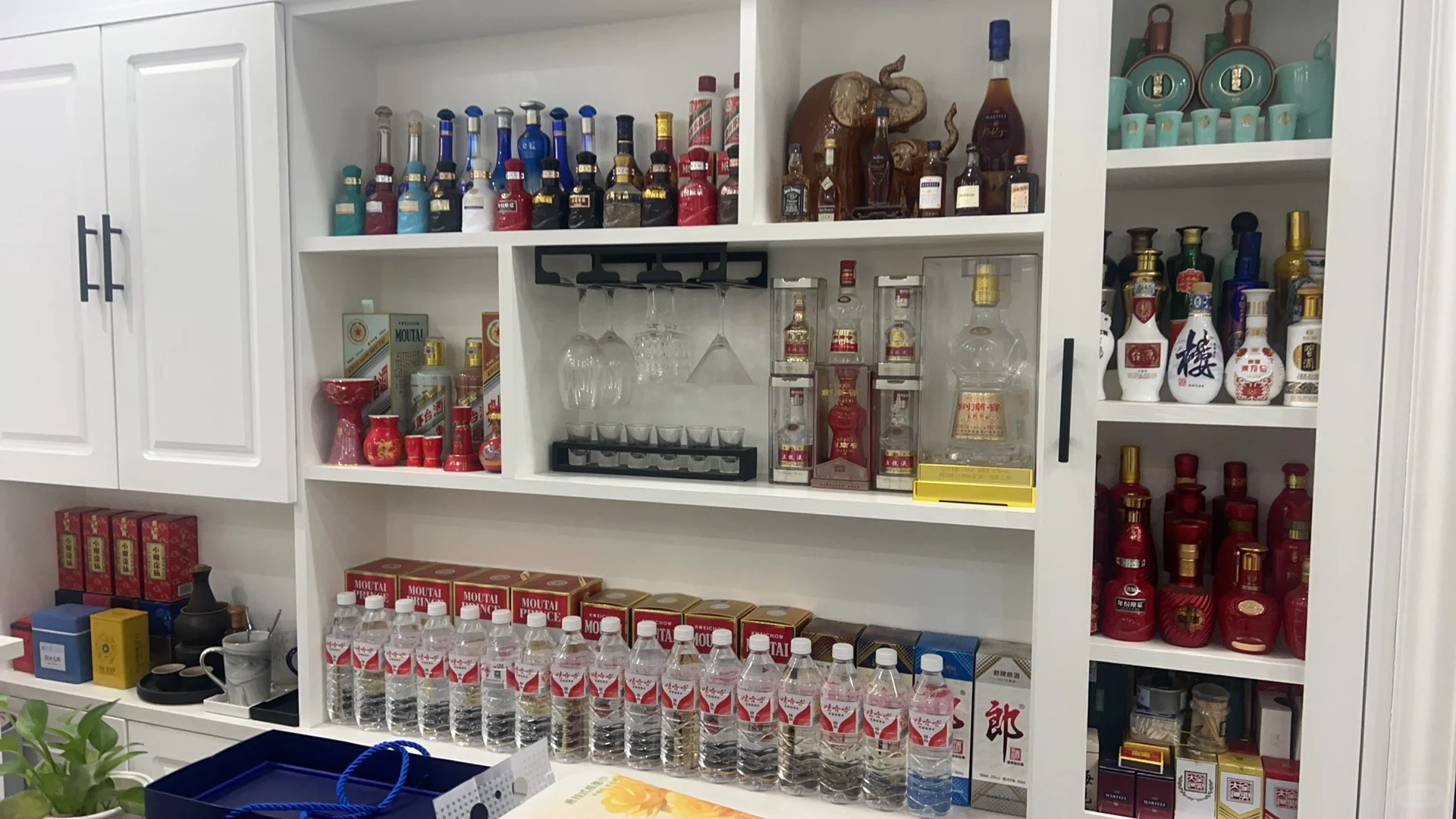 金蛇献瑞，喜迎新年，运气就这么来了