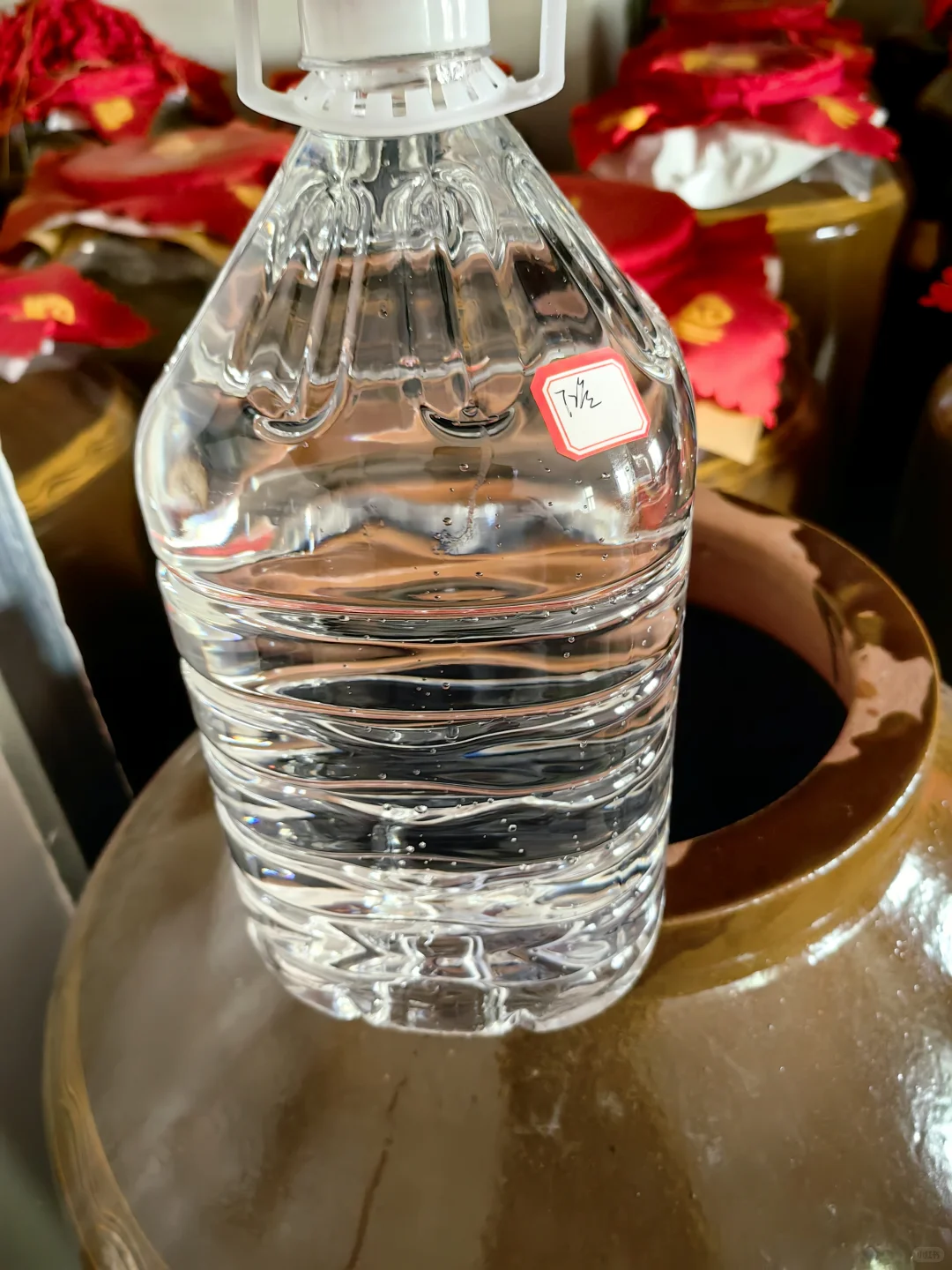 十斤72度中段纯粮酒,山东大哥十天就喝完了