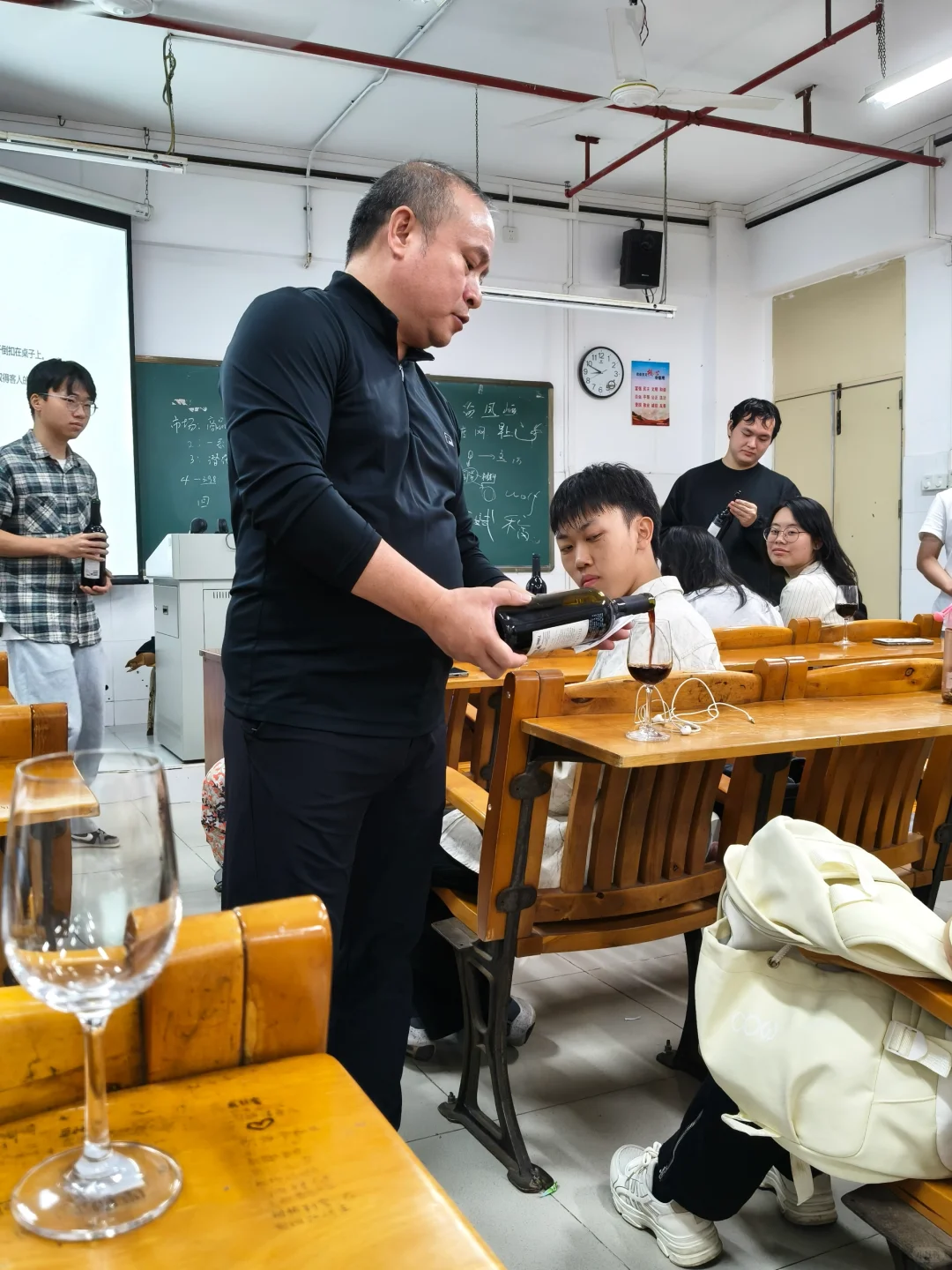 岭师葡萄酒课来啦
