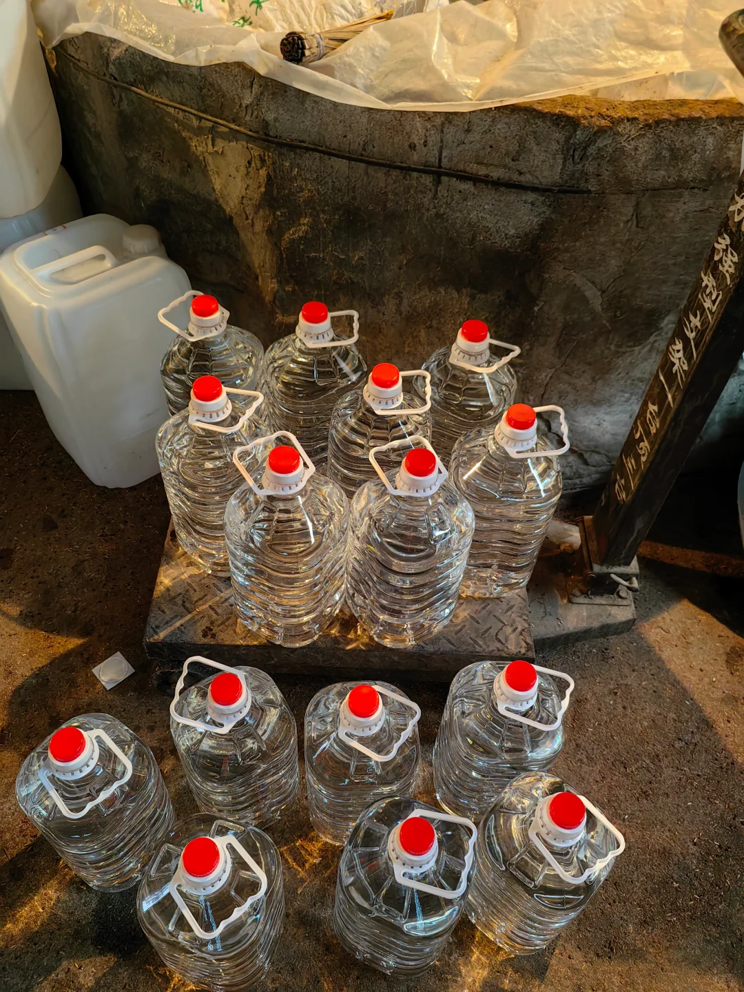 山东青岛酒友试过一次便囤了150斤纯粮食酒