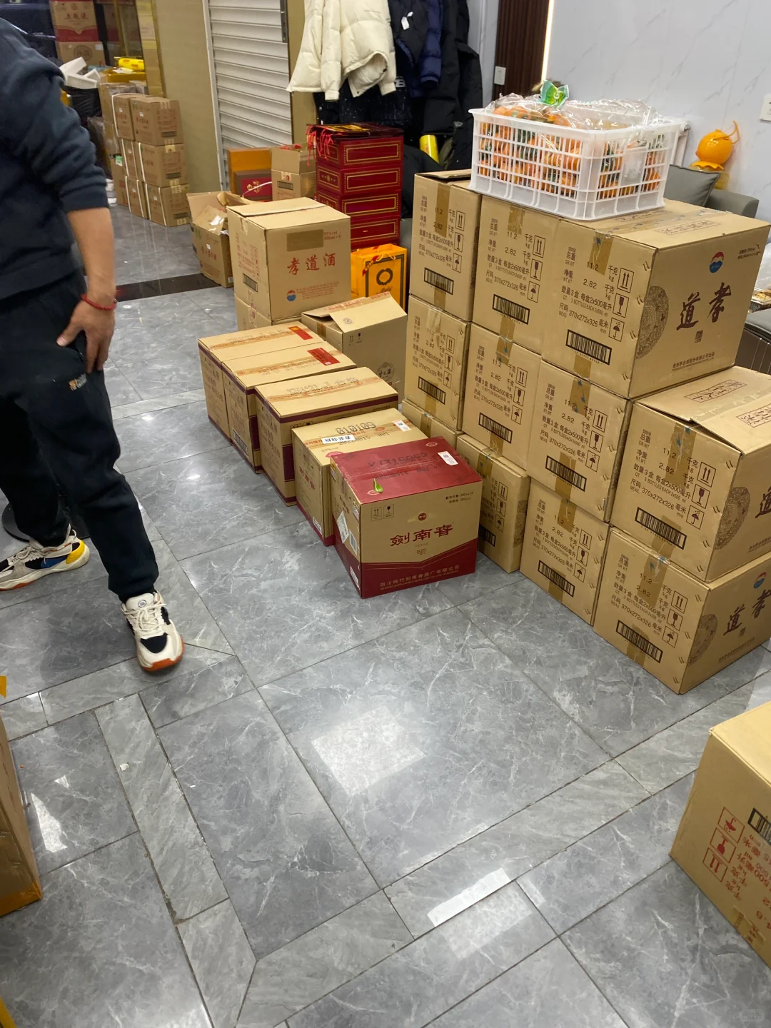 专业回收老酒,年份越久越值钱!?