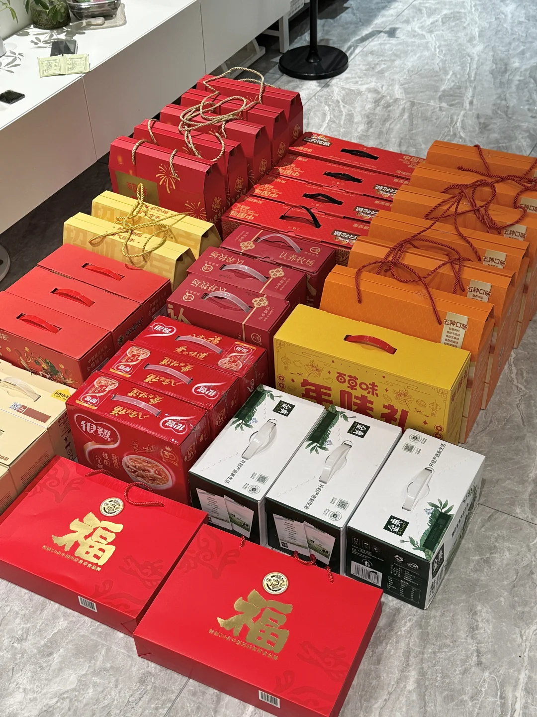 过年给塑料亲戚送礼！预算不超五十！！