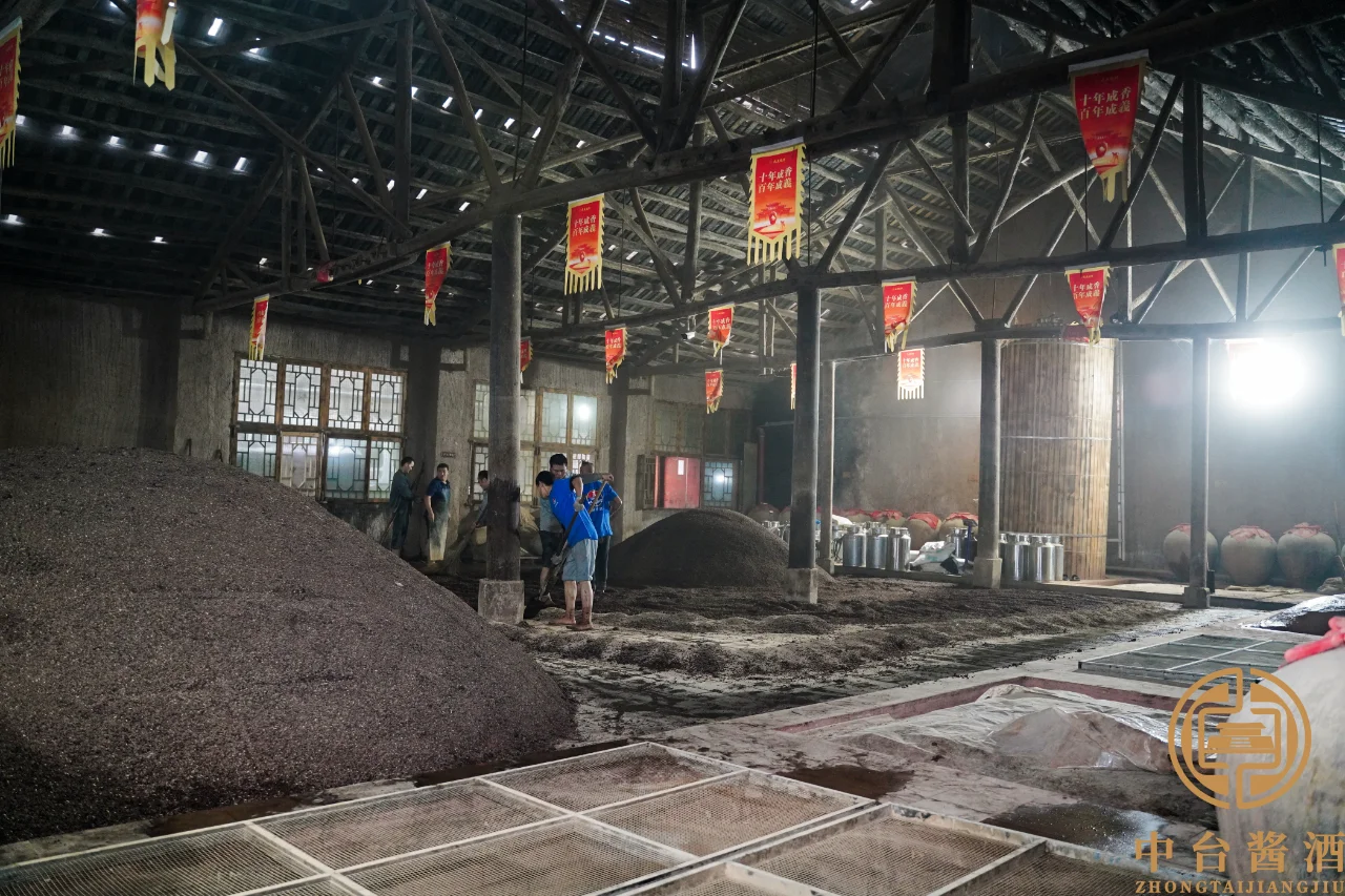 酱酒密码 | 探秘大曲坤沙 12987 工艺 ?