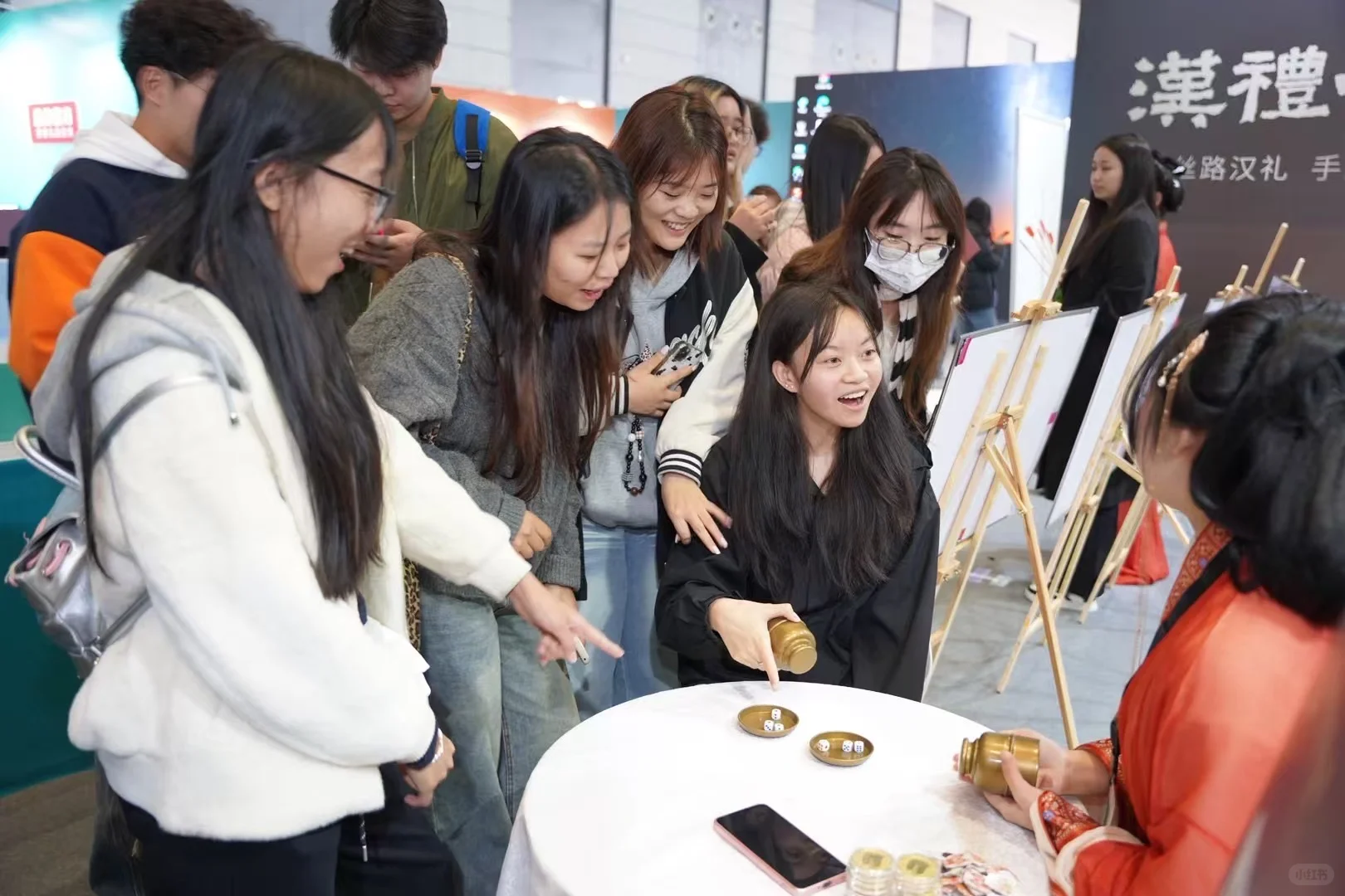 汉礼酱酒邂逅西安设计周