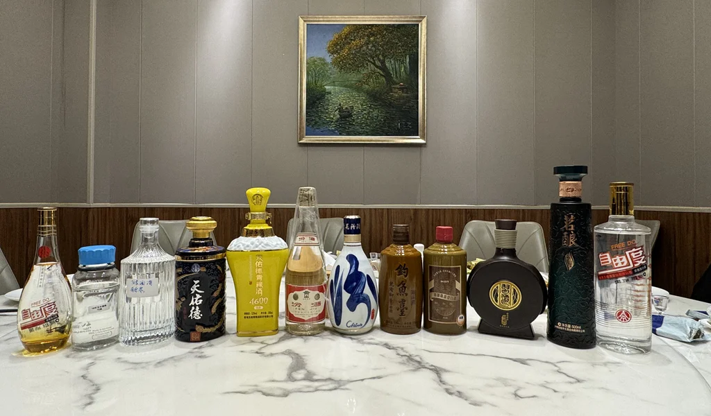 一场拎壶冲的“友好局”品鉴