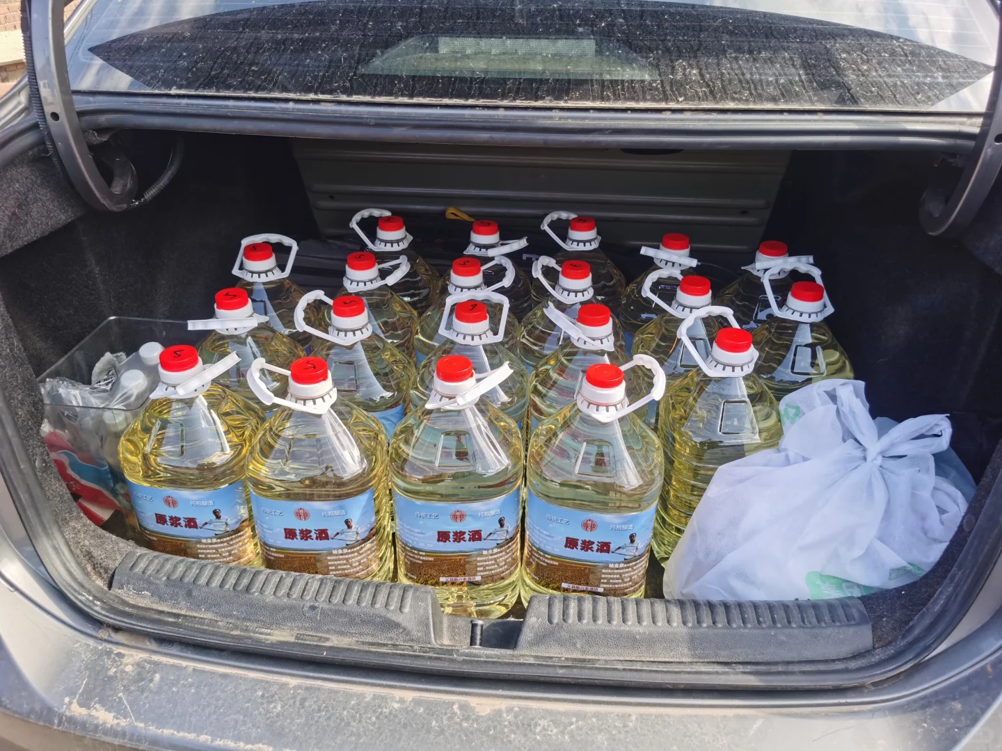 卖酒啦，正宗纯粮白酒，沈阳室内免费送货上门