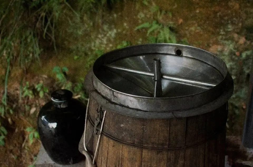 自然农法纯粮古法酿制53°白酒小分子高山泉