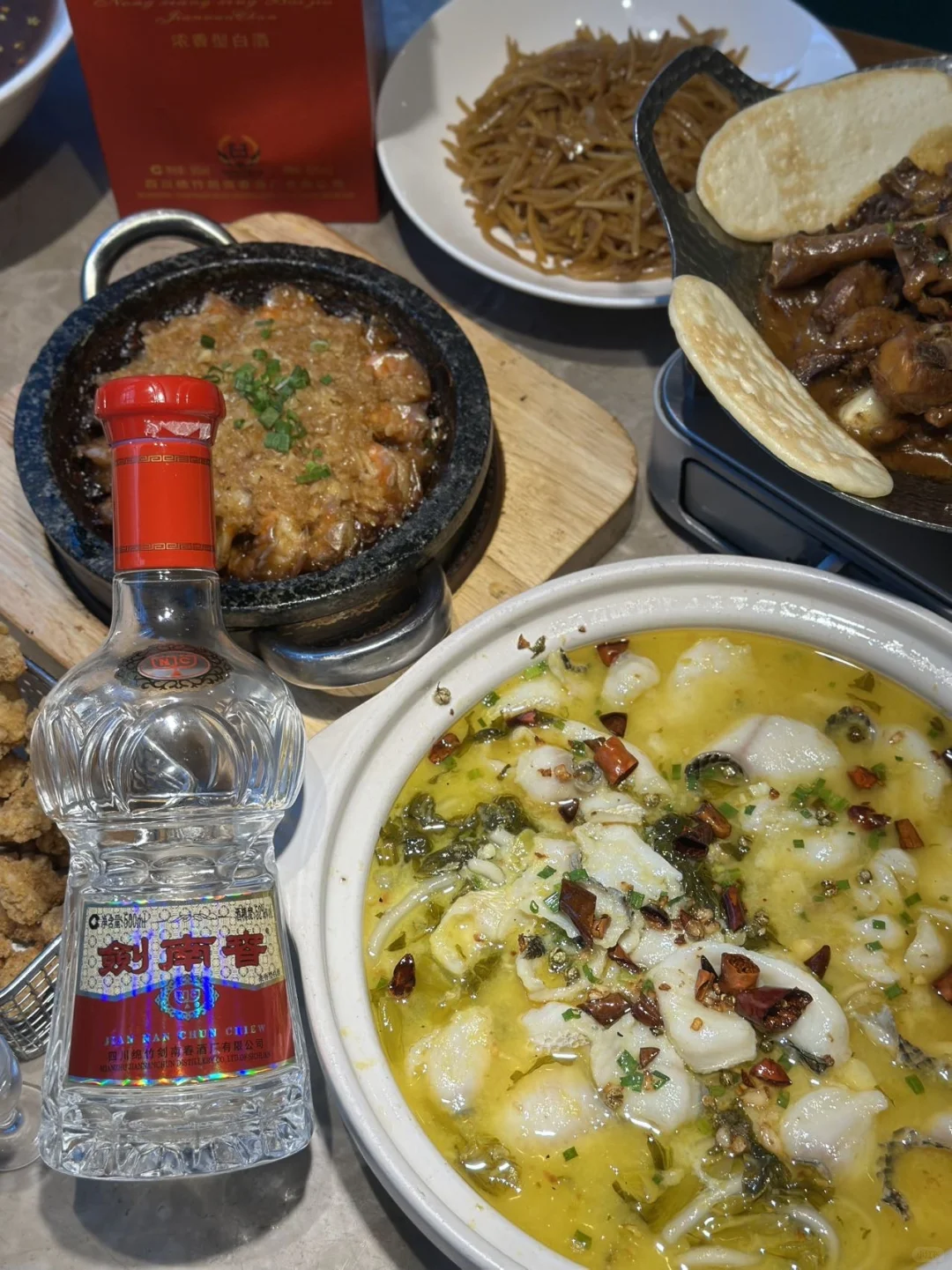 原来聚会的好氛围,缺不了这瓶剑南春