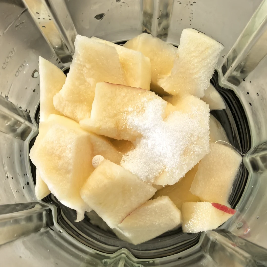 第一次榨出颜色这么漂亮的苹果汁