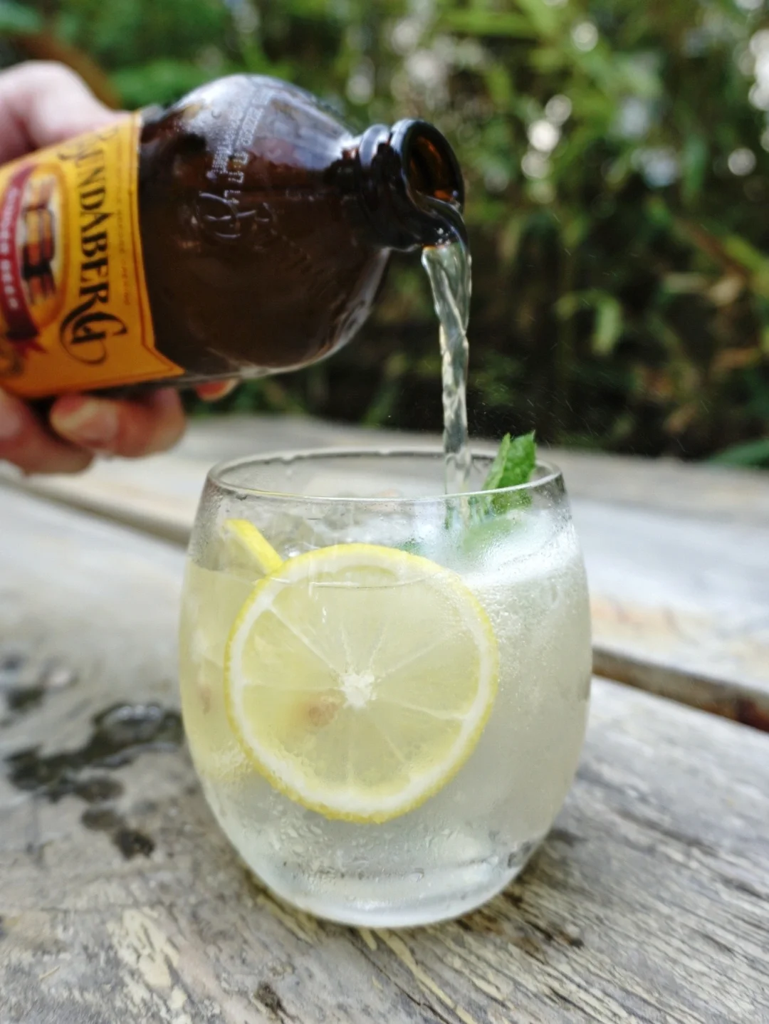 评价宾得宝是饮料界的精酿厂牌，真不为过